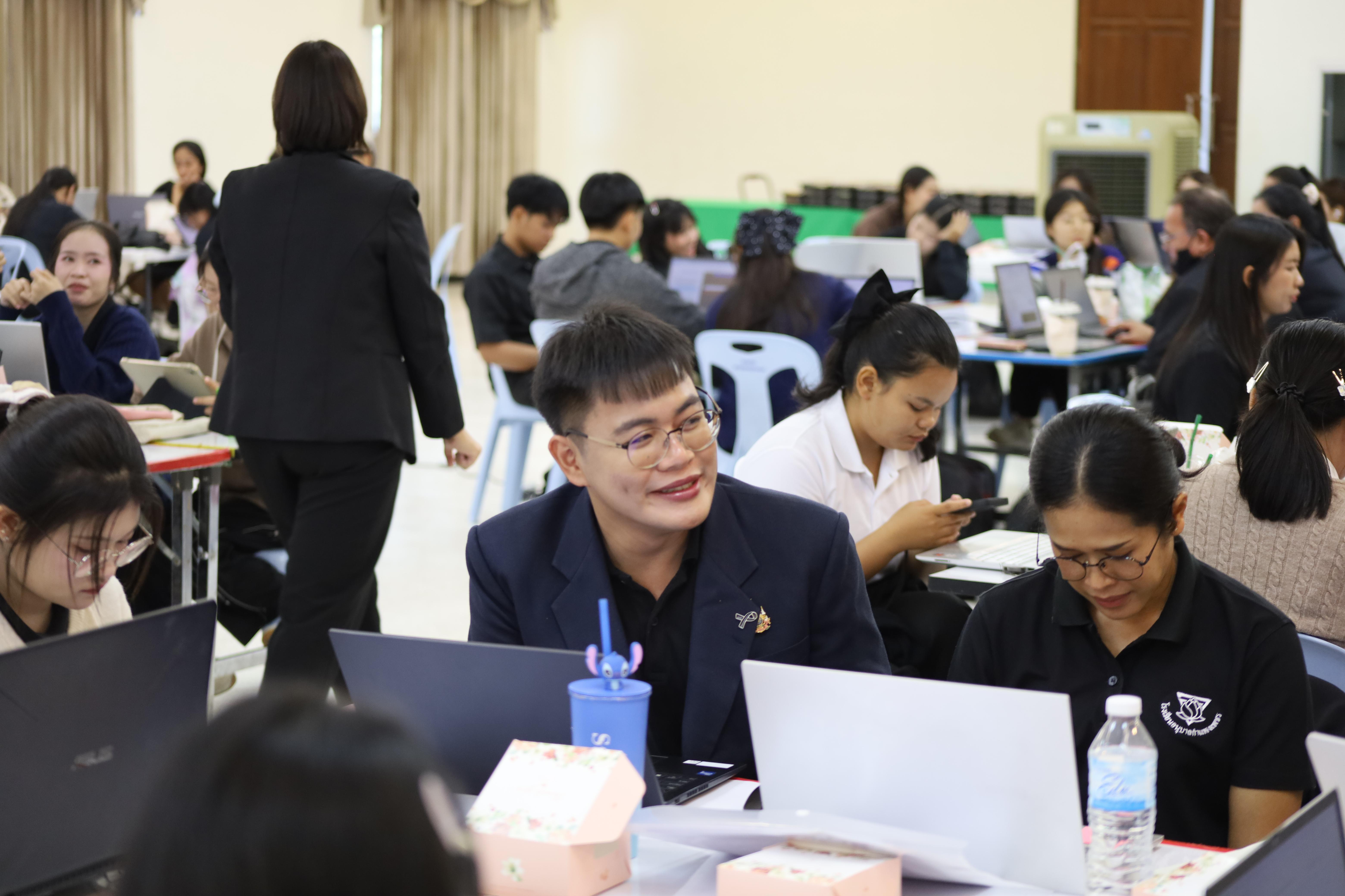 83. คณะครุศาสตร์ มหาวิทยาลัยราชภัฏกำแพงเพชร จัดโครงการอบรมสัมมนาเป็นหมู่คณะการพัฒนาครูให้ขับเคลื่อนนักเรียนให้มีความฉลาดรู้ (PISA)