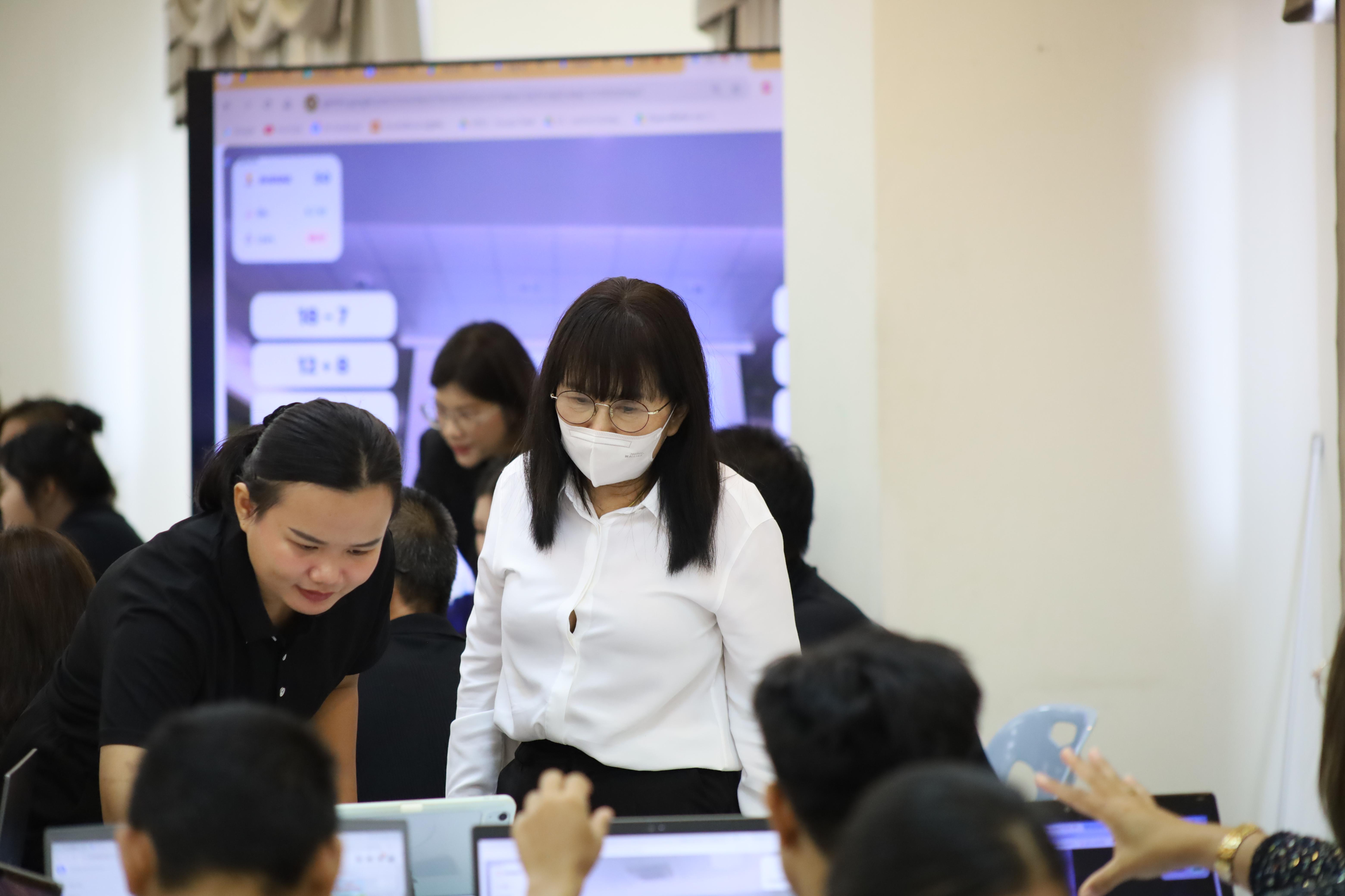 106. คณะครุศาสตร์ มหาวิทยาลัยราชภัฏกำแพงเพชร จัดโครงการอบรมสัมมนาเป็นหมู่คณะการพัฒนาครูให้ขับเคลื่อนนักเรียนให้มีความฉลาดรู้ (PISA)