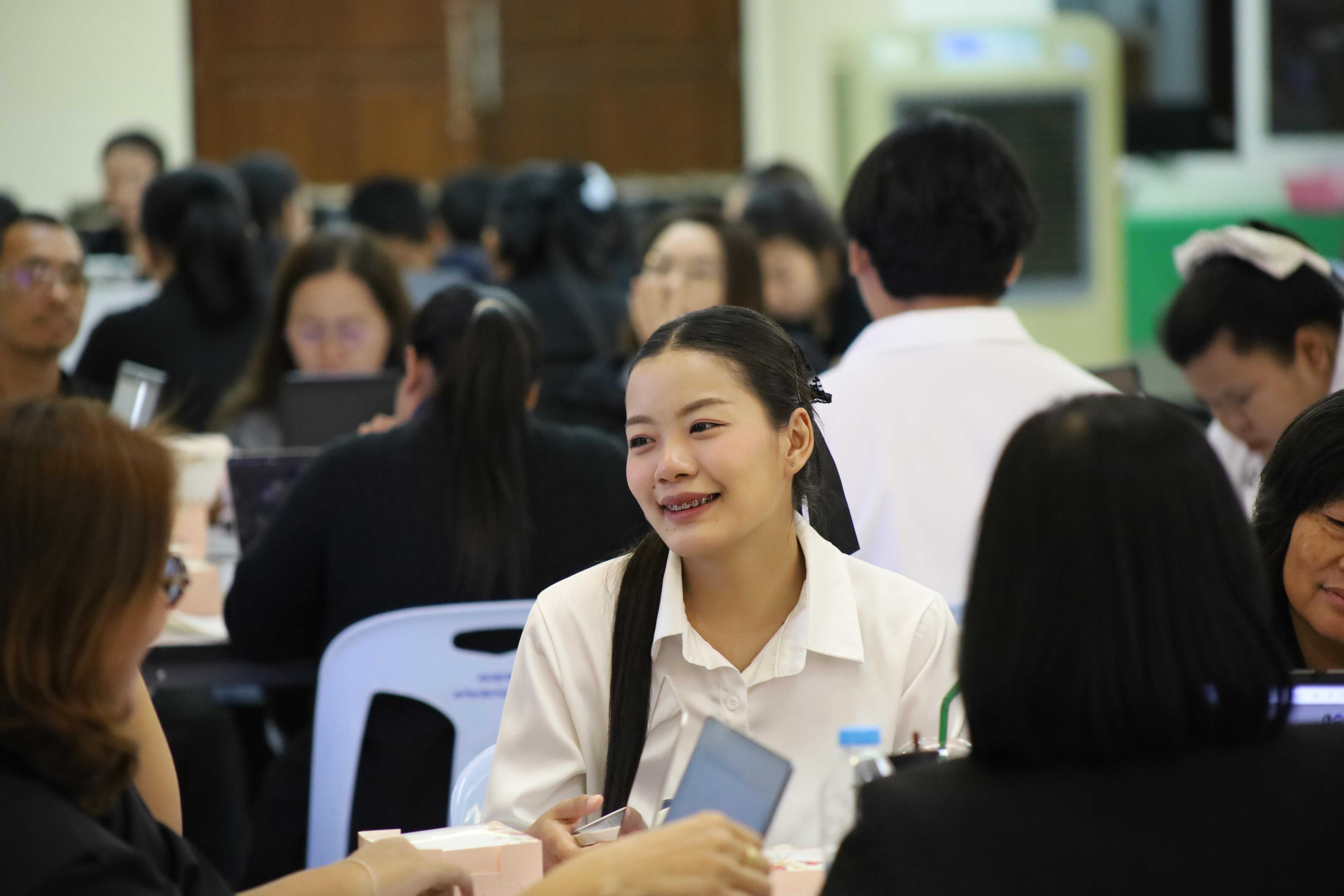 123. คณะครุศาสตร์ มหาวิทยาลัยราชภัฏกำแพงเพชร จัดโครงการอบรมสัมมนาเป็นหมู่คณะการพัฒนาครูให้ขับเคลื่อนนักเรียนให้มีความฉลาดรู้ (PISA)