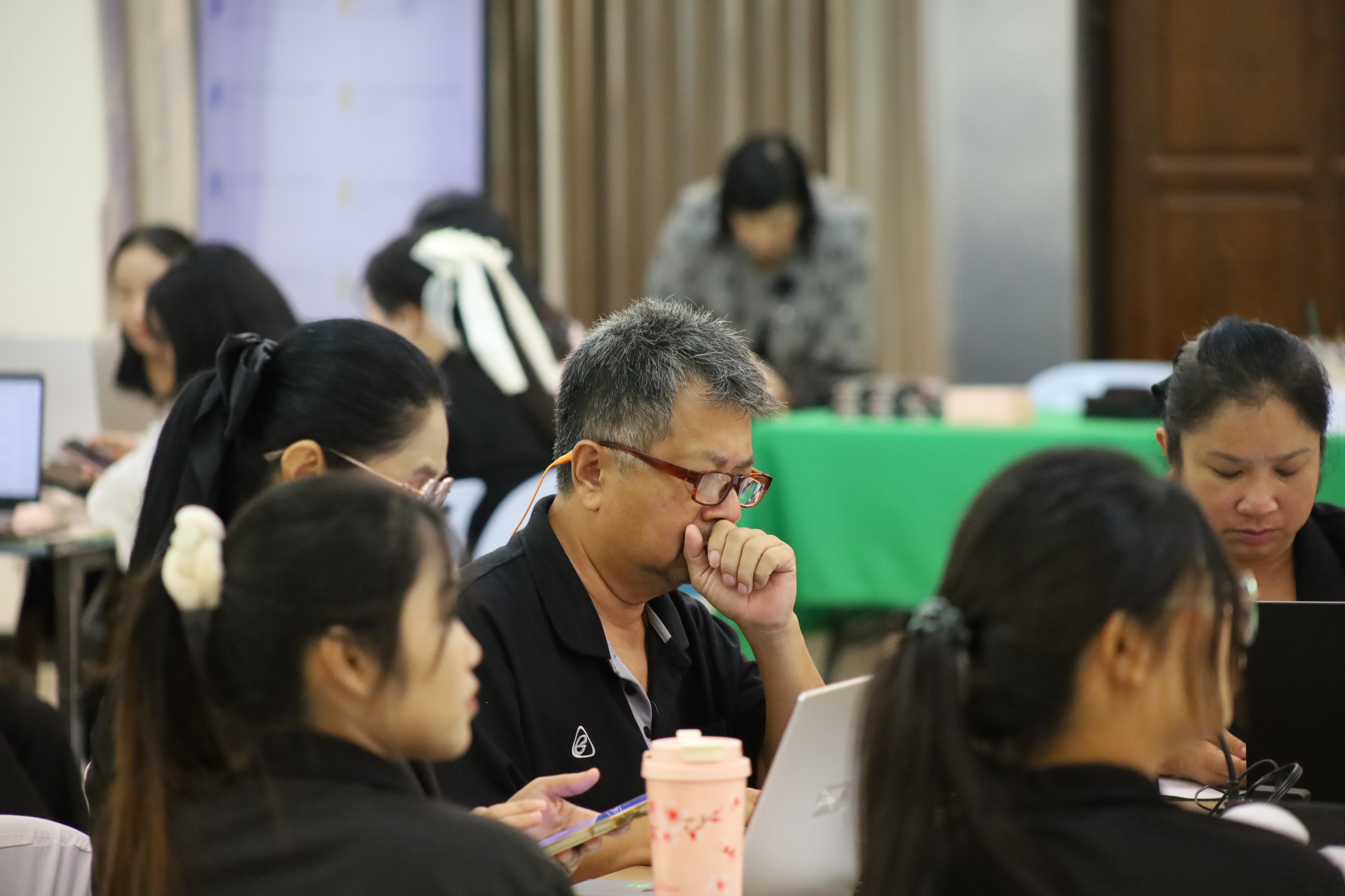 124. คณะครุศาสตร์ มหาวิทยาลัยราชภัฏกำแพงเพชร จัดโครงการอบรมสัมมนาเป็นหมู่คณะการพัฒนาครูให้ขับเคลื่อนนักเรียนให้มีความฉลาดรู้ (PISA)