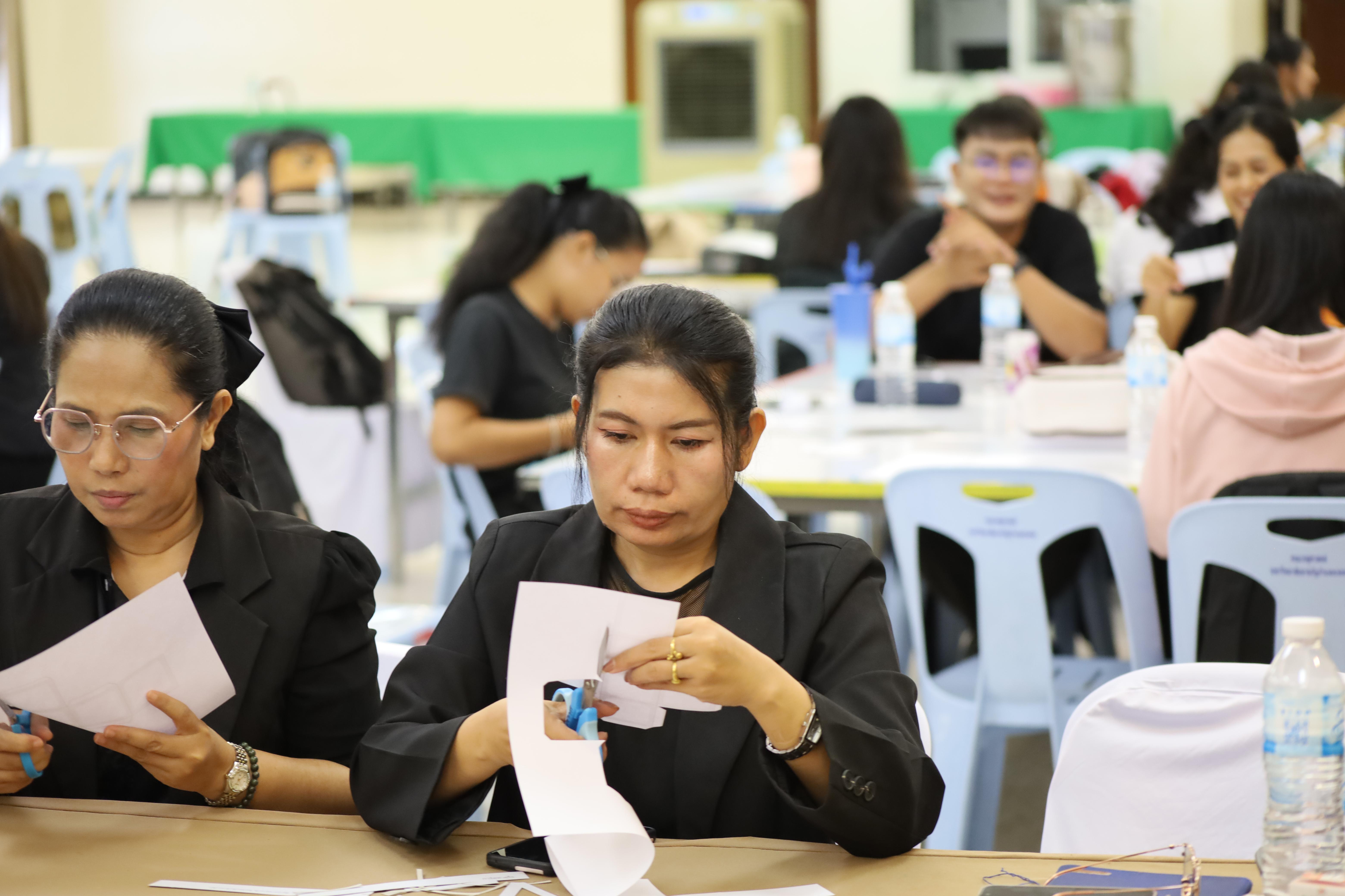 172. คณะครุศาสตร์ มหาวิทยาลัยราชภัฏกำแพงเพชร จัดโครงการอบรมสัมมนาเป็นหมู่คณะการพัฒนาครูให้ขับเคลื่อนนักเรียนให้มีความฉลาดรู้ (PISA)