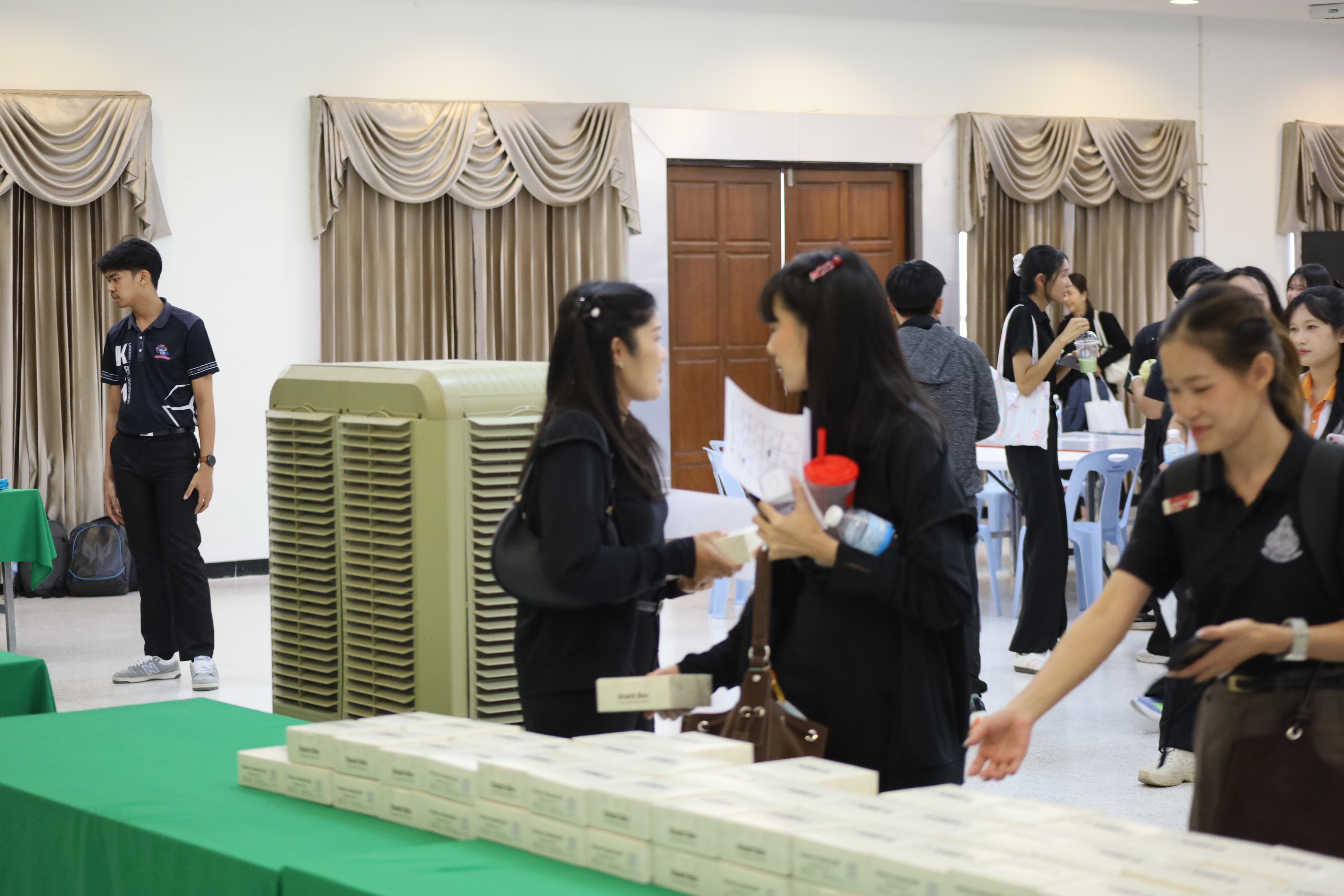 213. คณะครุศาสตร์ มหาวิทยาลัยราชภัฏกำแพงเพชร จัดโครงการอบรมสัมมนาเป็นหมู่คณะการพัฒนาครูให้ขับเคลื่อนนักเรียนให้มีความฉลาดรู้ (PISA)