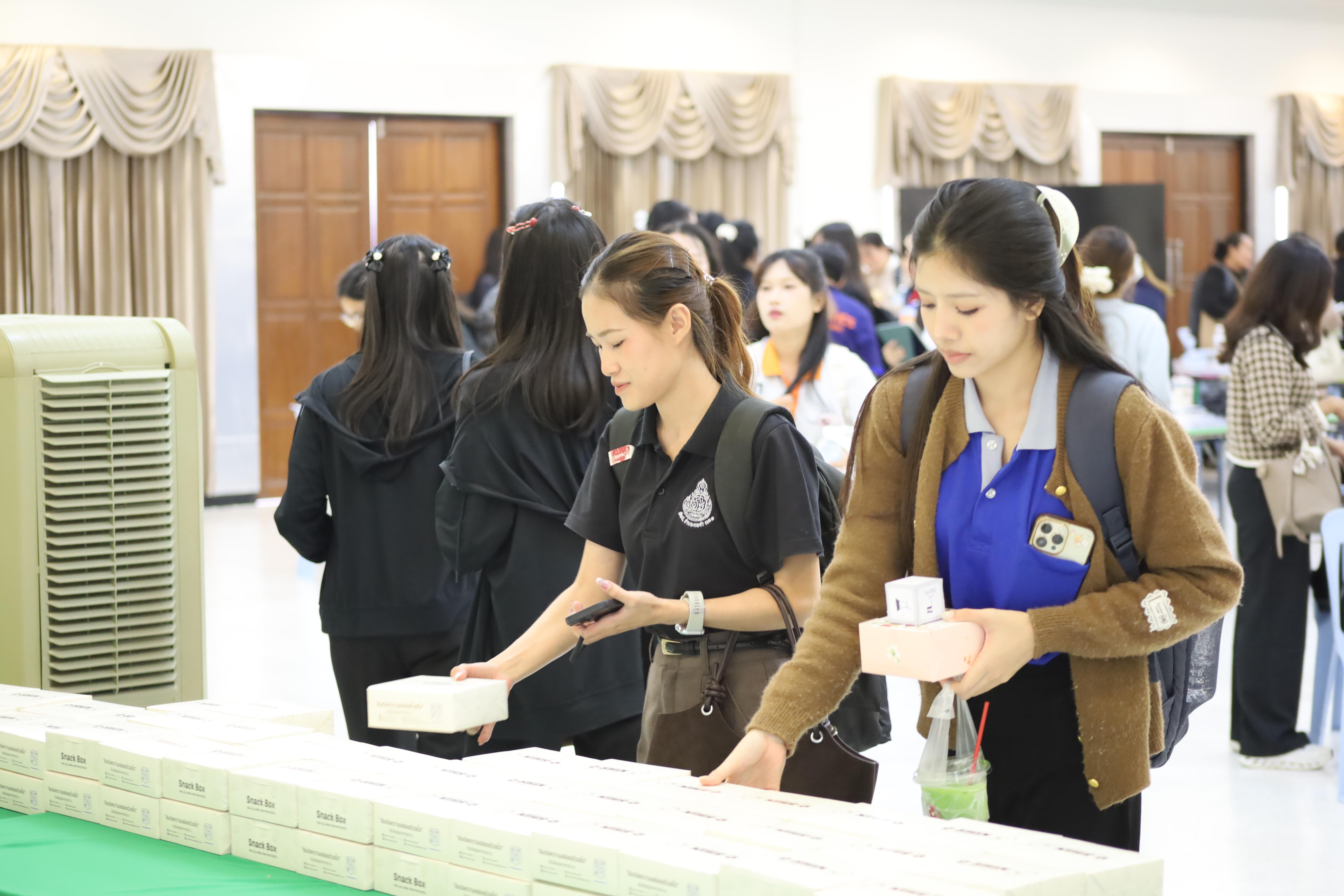214. คณะครุศาสตร์ มหาวิทยาลัยราชภัฏกำแพงเพชร จัดโครงการอบรมสัมมนาเป็นหมู่คณะการพัฒนาครูให้ขับเคลื่อนนักเรียนให้มีความฉลาดรู้ (PISA)
