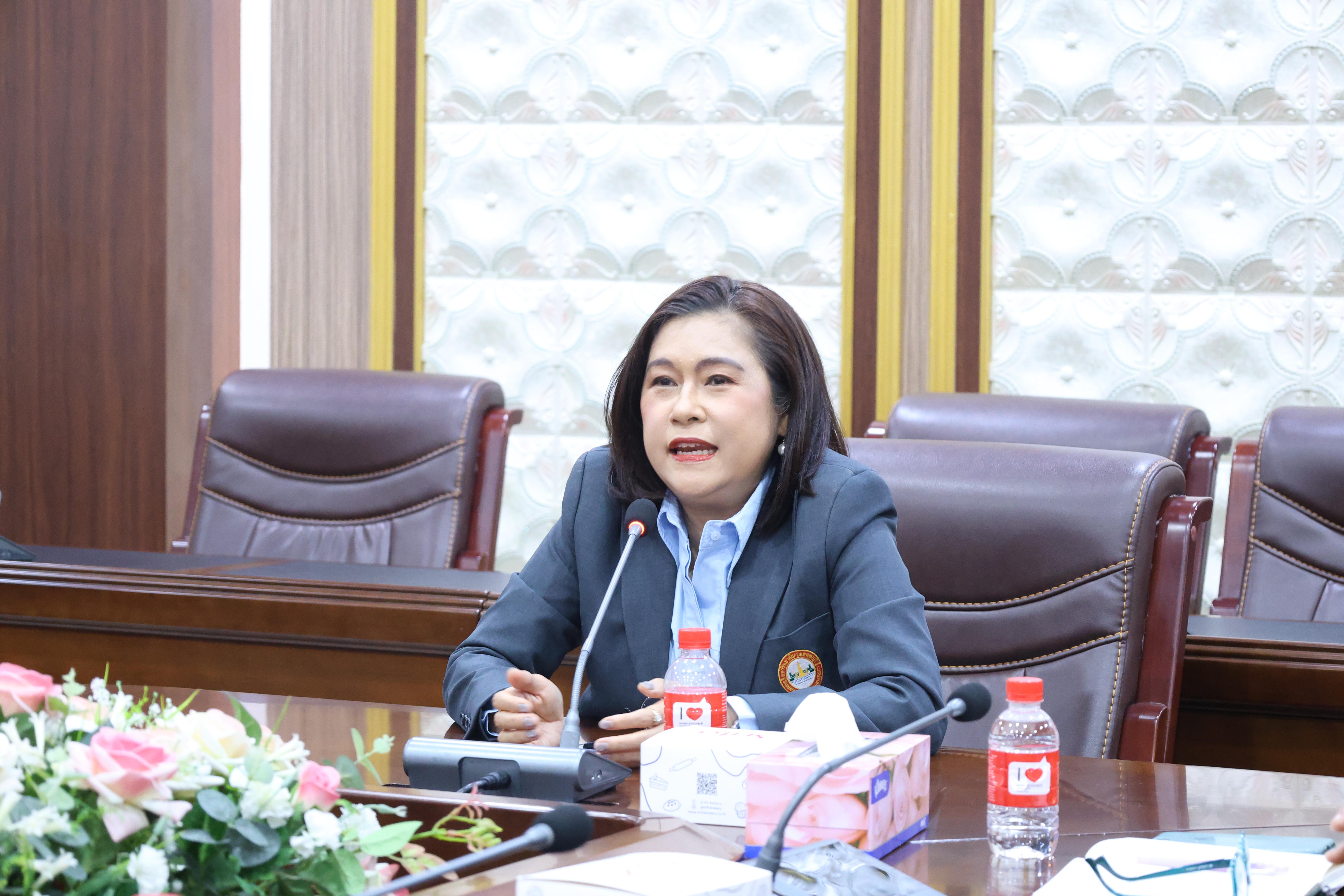6. โครงการศึกษาดูงานเพื่อพัฒนาศักยภาพการบริหารจัดการสู่ความเป็นสากล