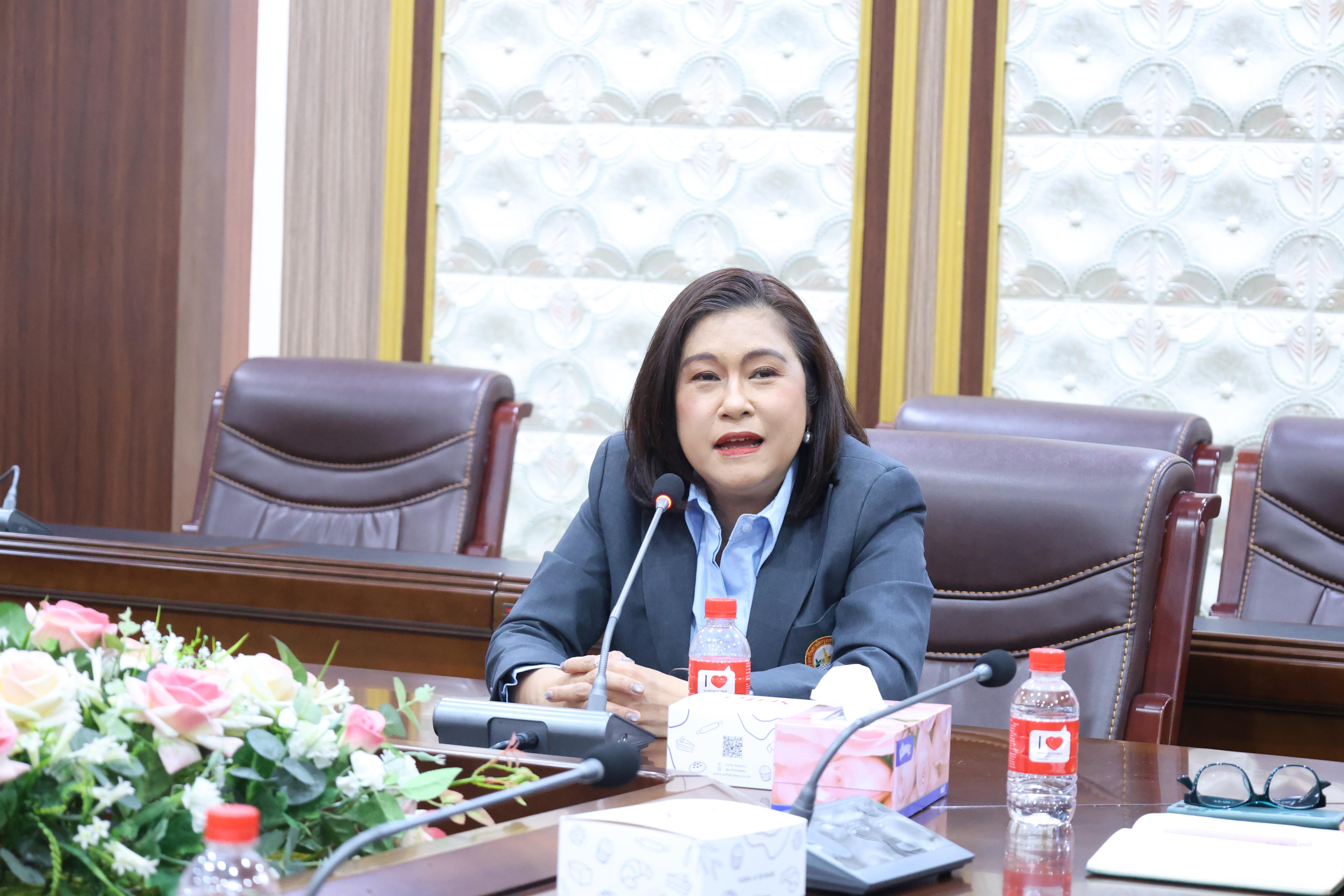 7. โครงการศึกษาดูงานเพื่อพัฒนาศักยภาพการบริหารจัดการสู่ความเป็นสากล