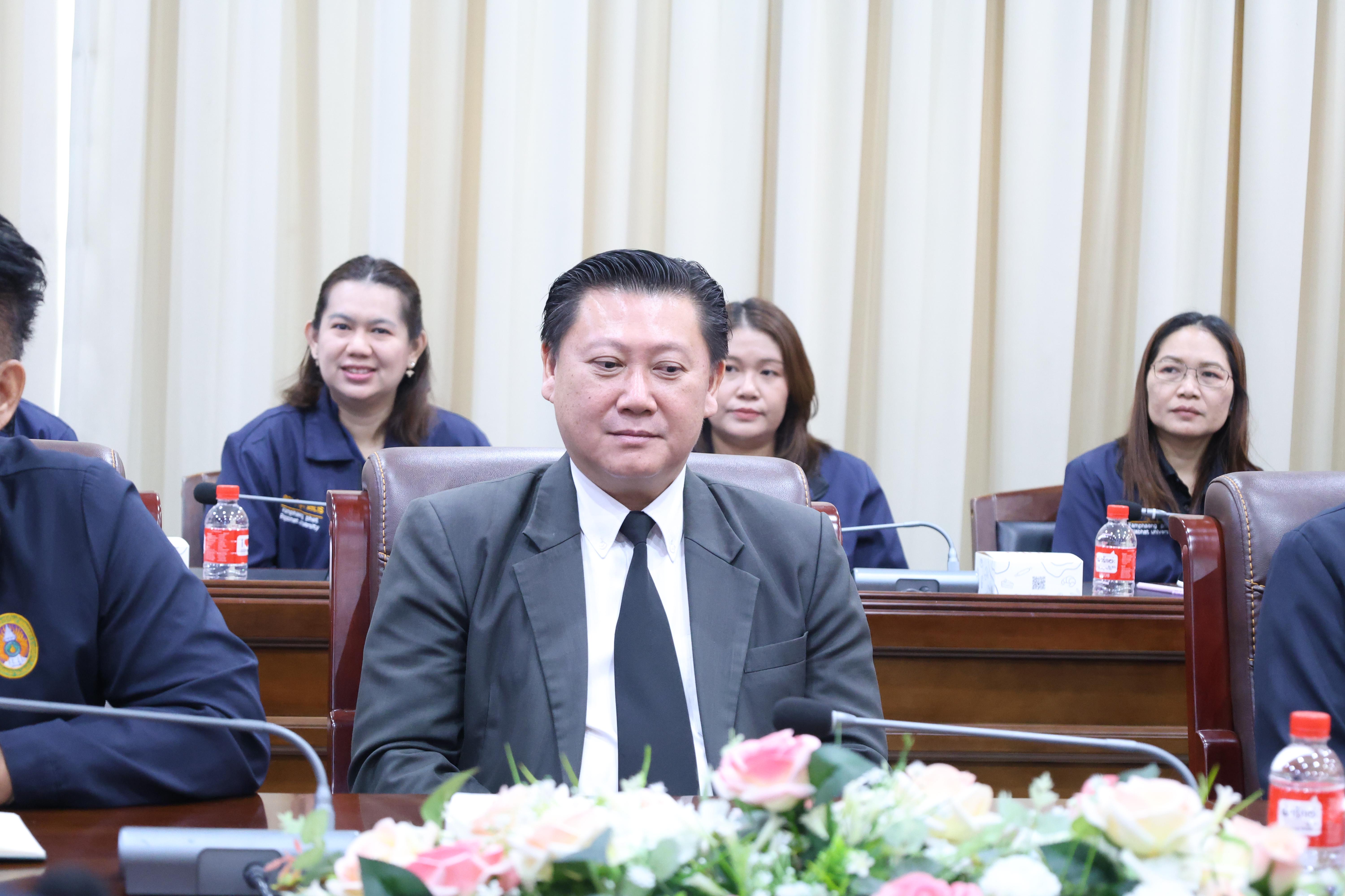 21. โครงการศึกษาดูงานเพื่อพัฒนาศักยภาพการบริหารจัดการสู่ความเป็นสากล