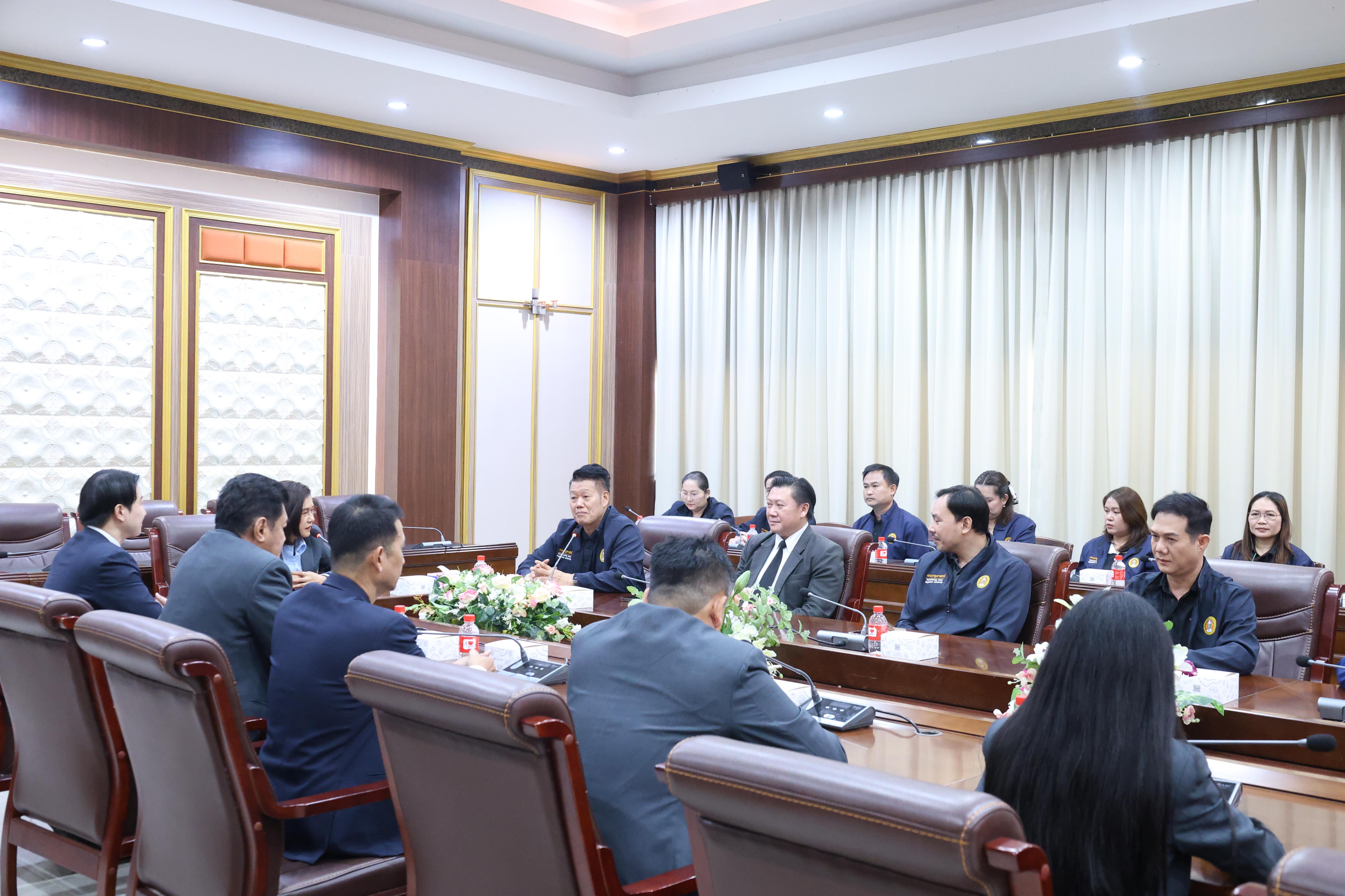 32. โครงการศึกษาดูงานเพื่อพัฒนาศักยภาพการบริหารจัดการสู่ความเป็นสากล