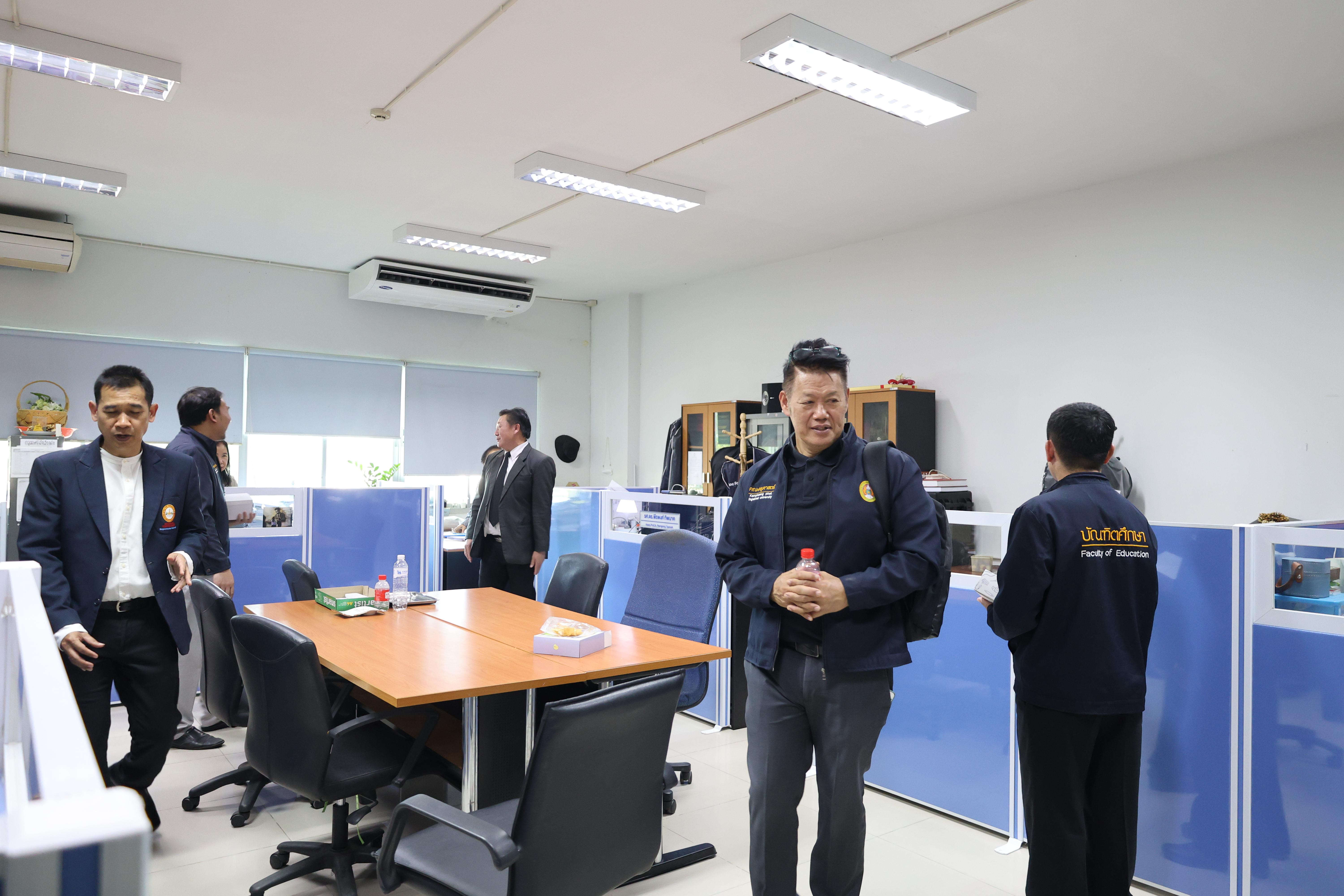 90. โครงการศึกษาดูงานเพื่อพัฒนาศักยภาพการบริหารจัดการสู่ความเป็นสากล