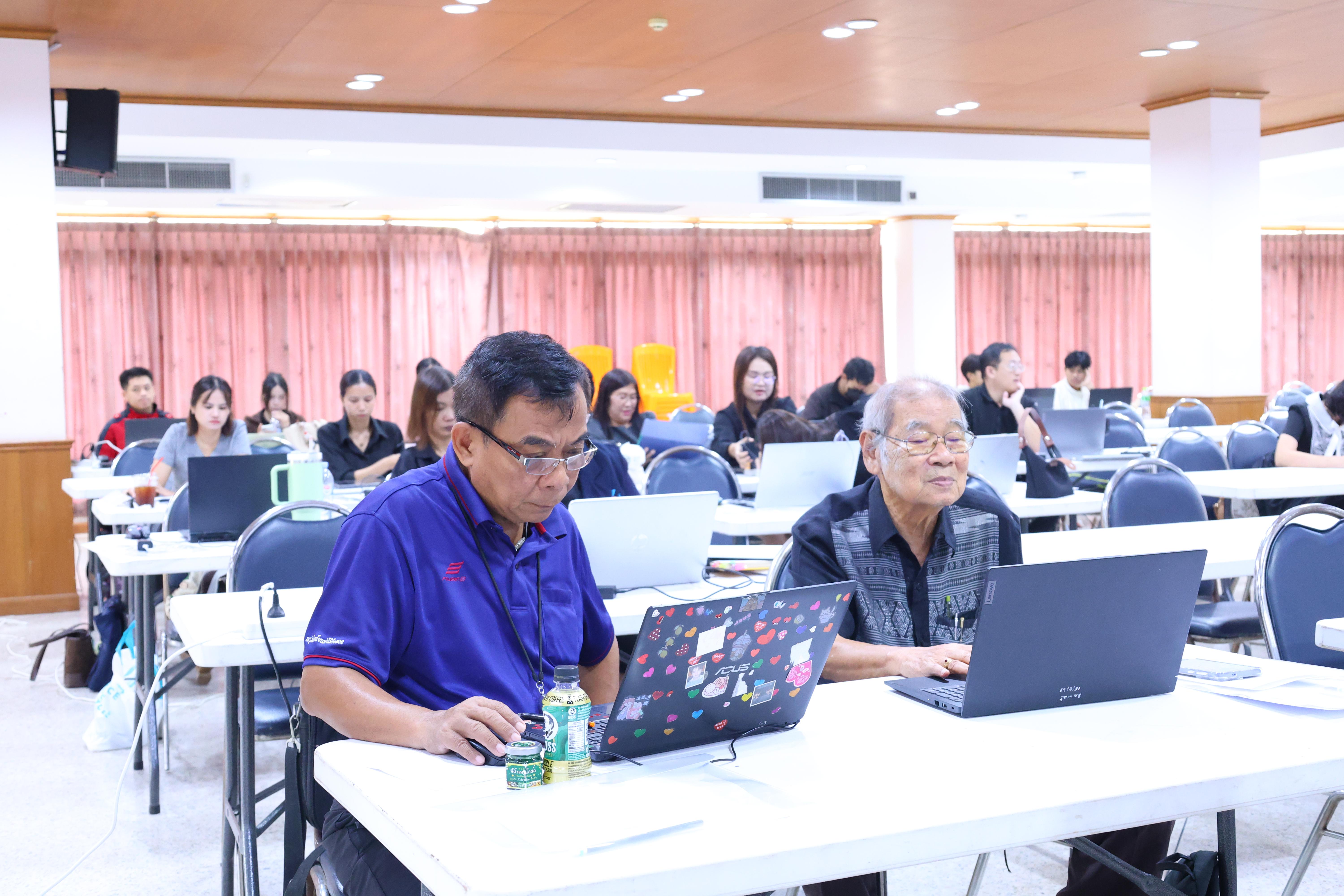 4. โครงการอบรมเชิงปฏิบัติการบุคลากรทางการศึกษาและศิษย์เก่าที่อยู่ในโรงเรียนเครือข่ายฝึกประสบการณ์วิชาชีพครูให้เป็นนวัตกรรมทางการศึกษาตามสมรรถนะ PTRU Model
