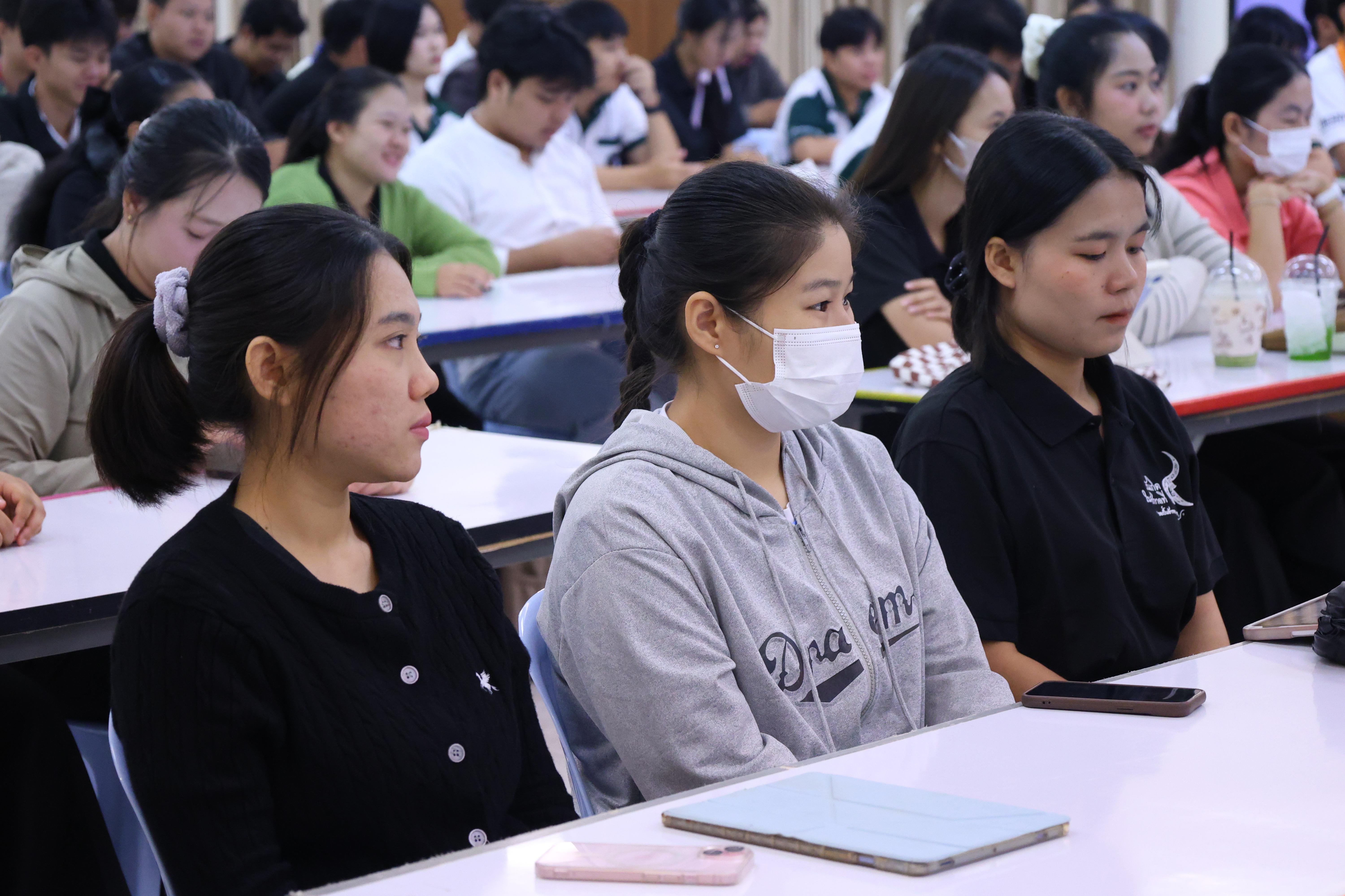 112. โครงการพัฒนาคุณลักษณะ 4 ประการ เพื่อยกระดับความฉลาดรู้