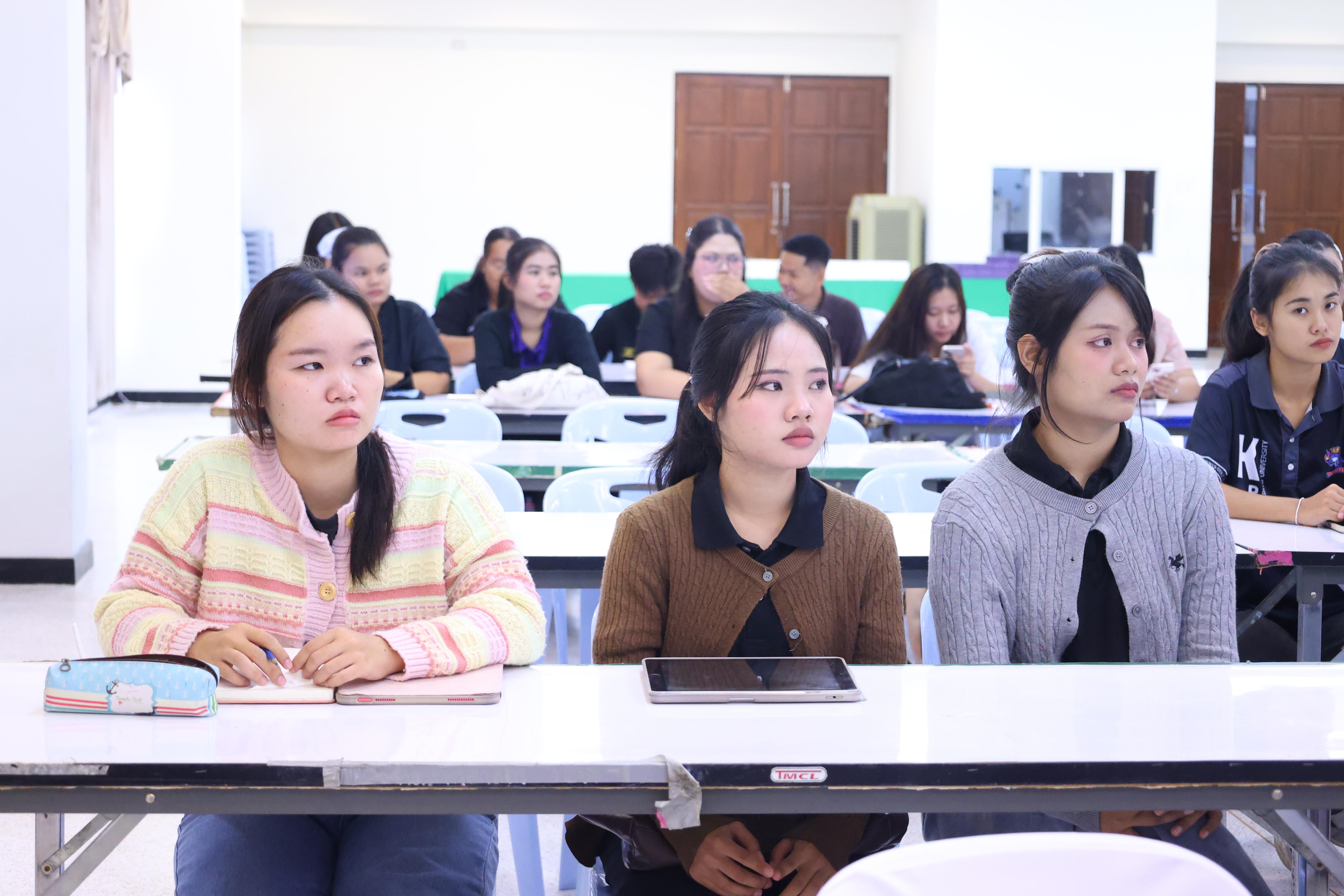 117. โครงการพัฒนาคุณลักษณะ 4 ประการ เพื่อยกระดับความฉลาดรู้