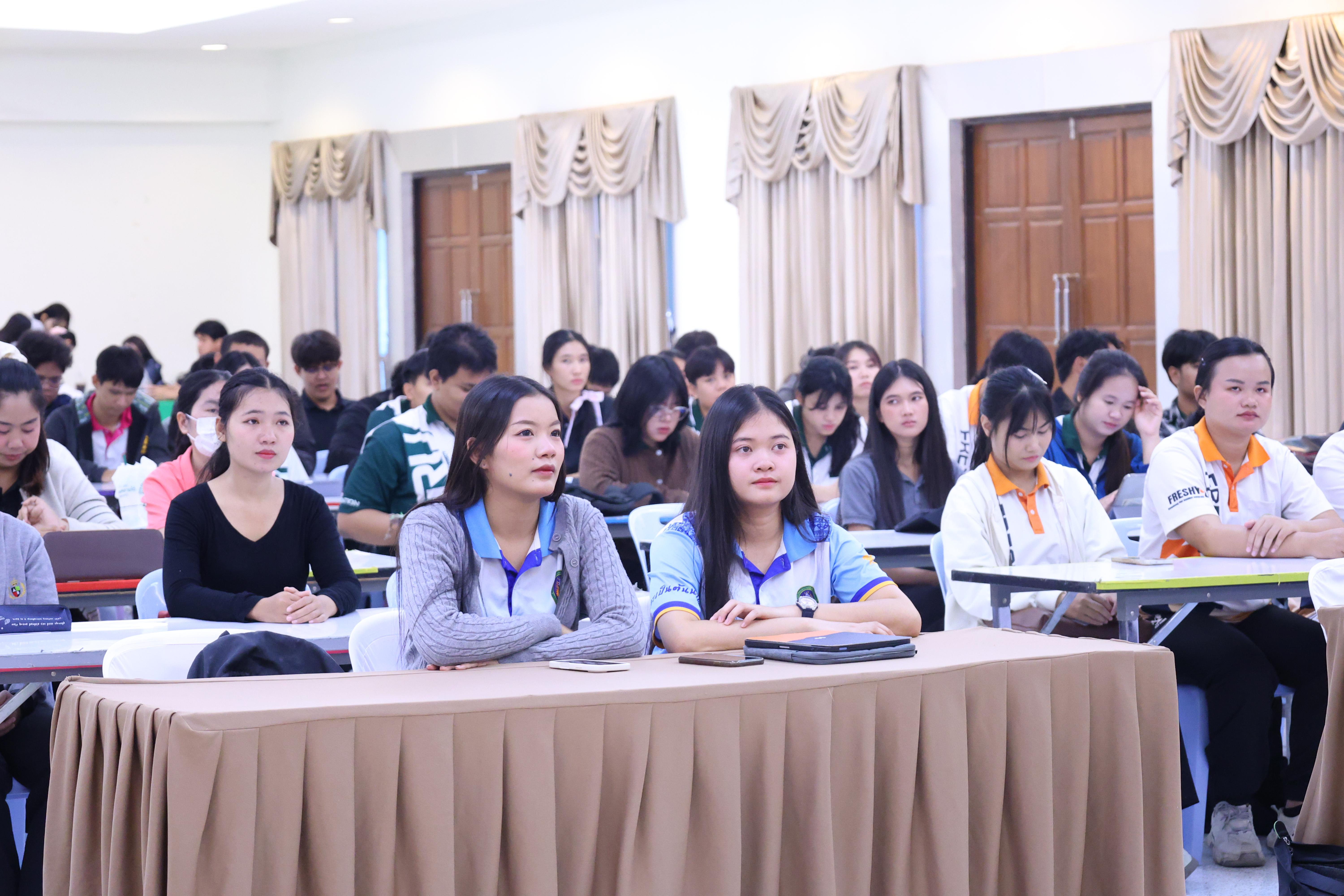 118. โครงการพัฒนาคุณลักษณะ 4 ประการ เพื่อยกระดับความฉลาดรู้