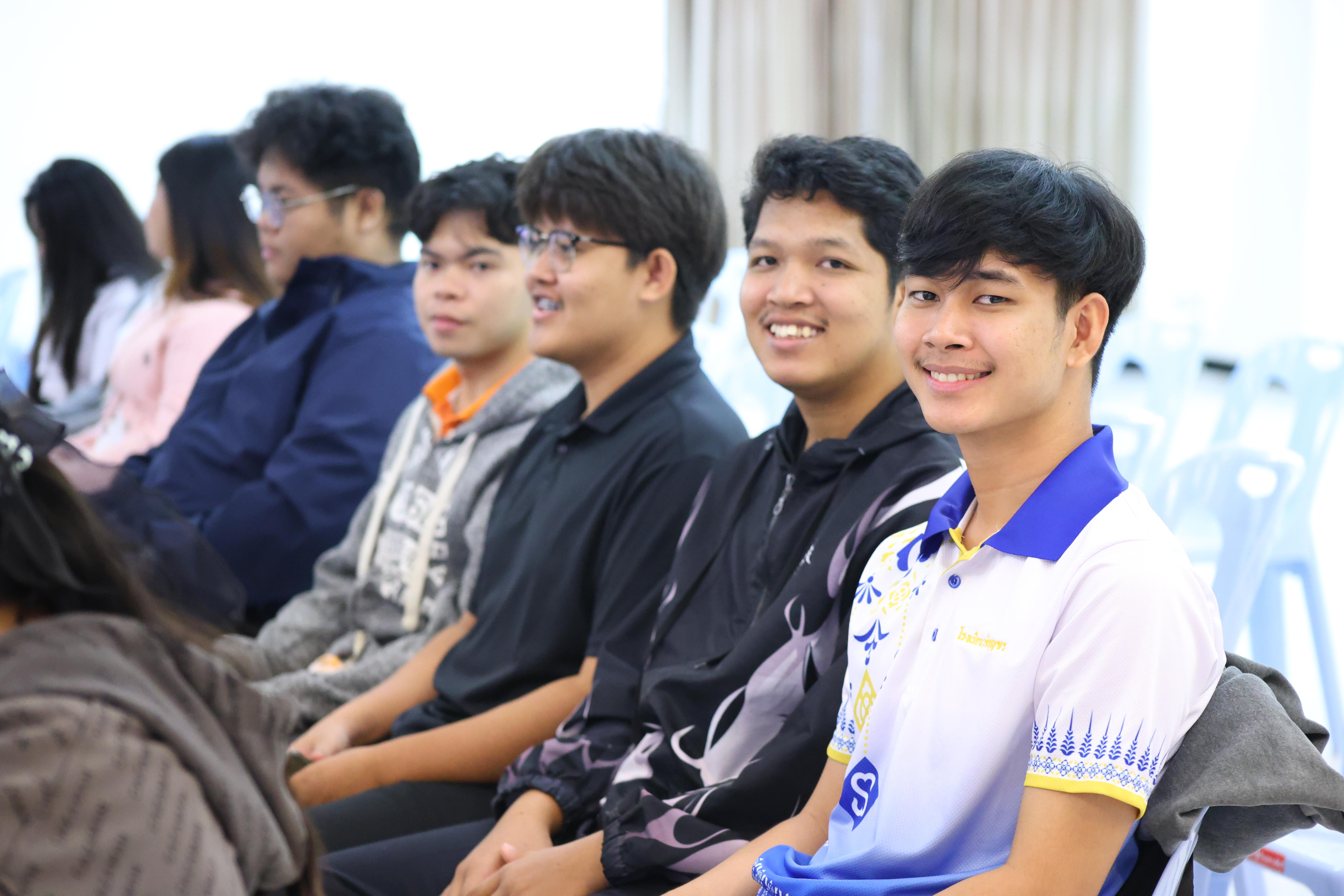 158. โครงการพัฒนาคุณลักษณะ 4 ประการ เพื่อยกระดับความฉลาดรู้
