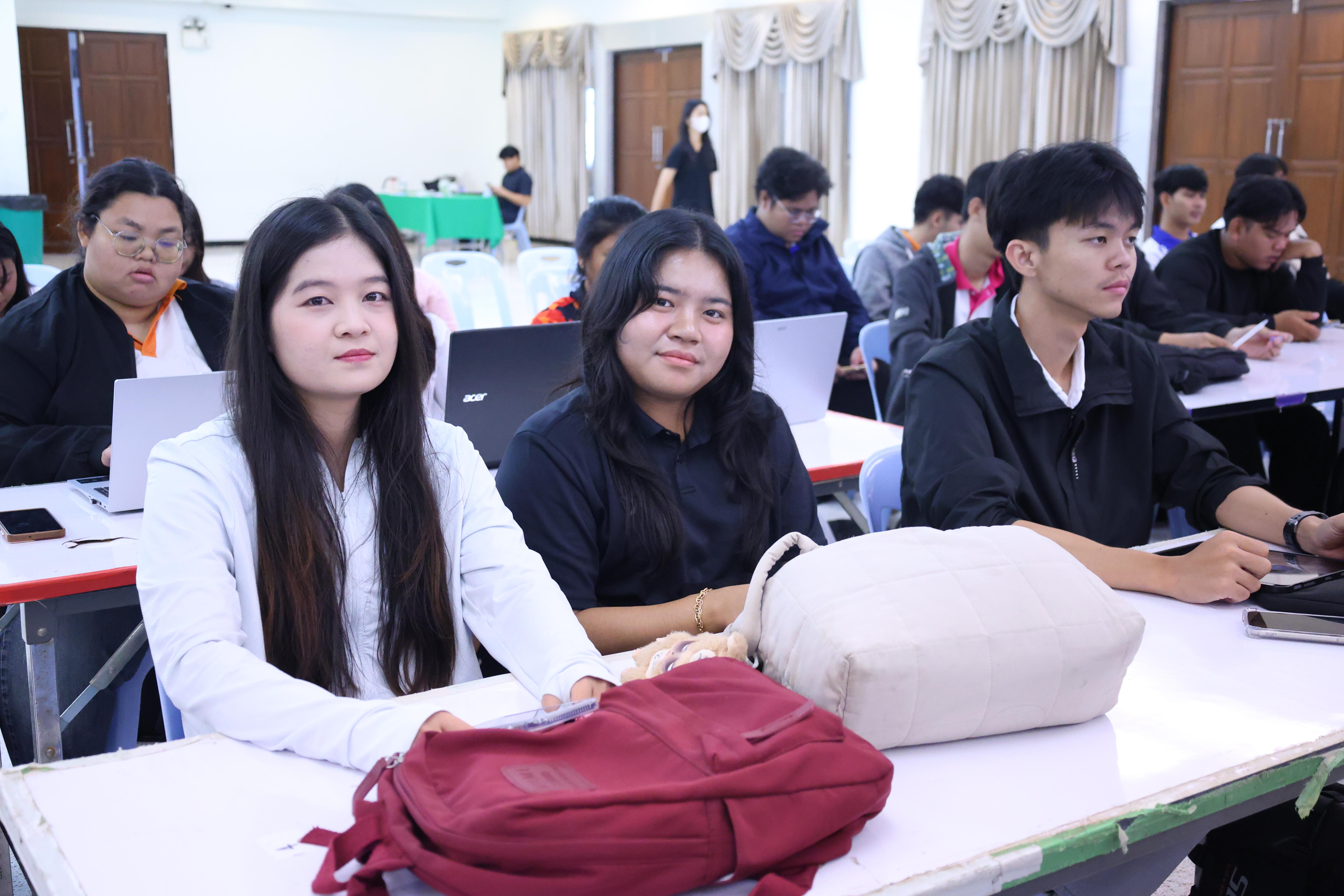 163. โครงการพัฒนาคุณลักษณะ 4 ประการ เพื่อยกระดับความฉลาดรู้