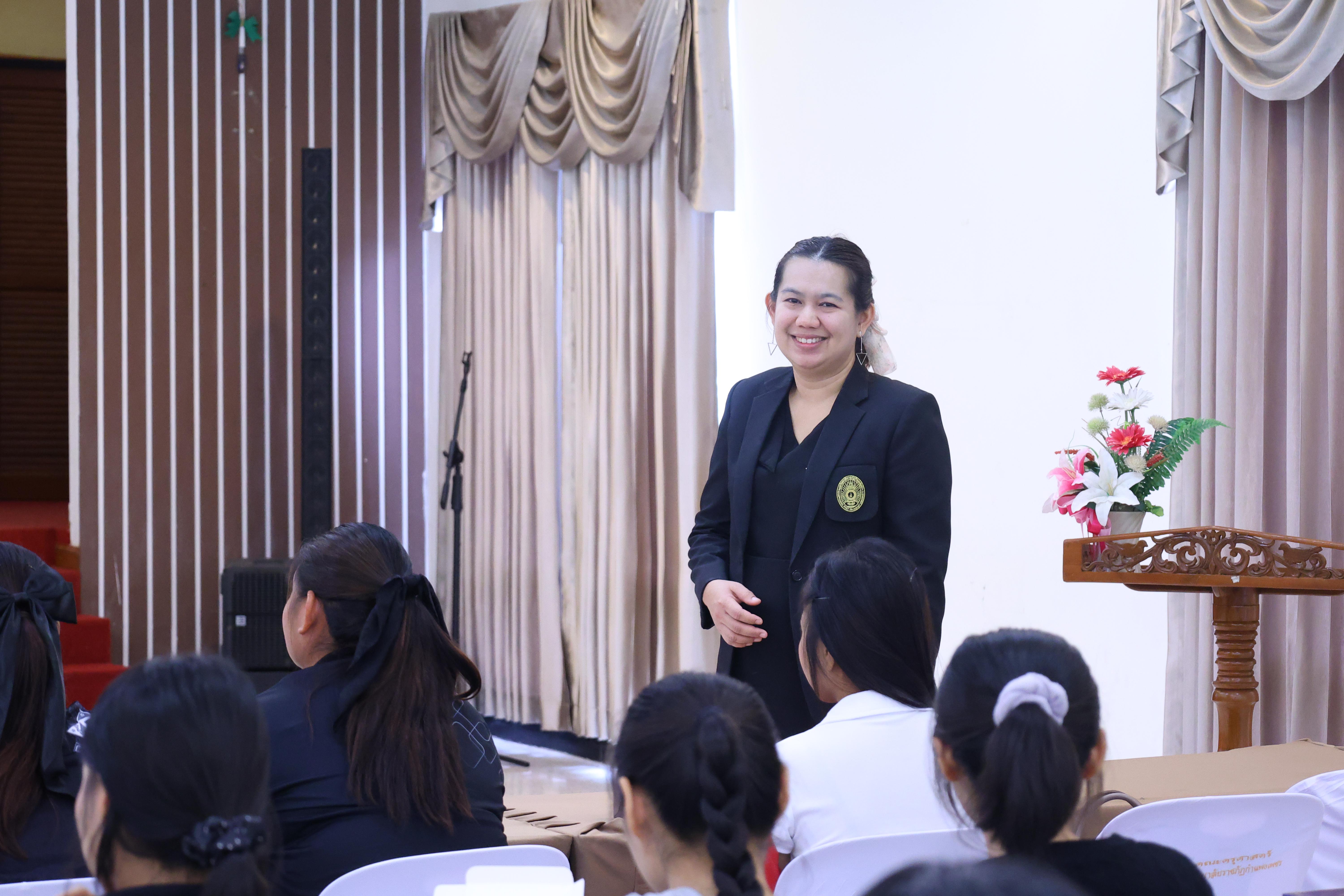 185. โครงการพัฒนาคุณลักษณะ 4 ประการ เพื่อยกระดับความฉลาดรู้