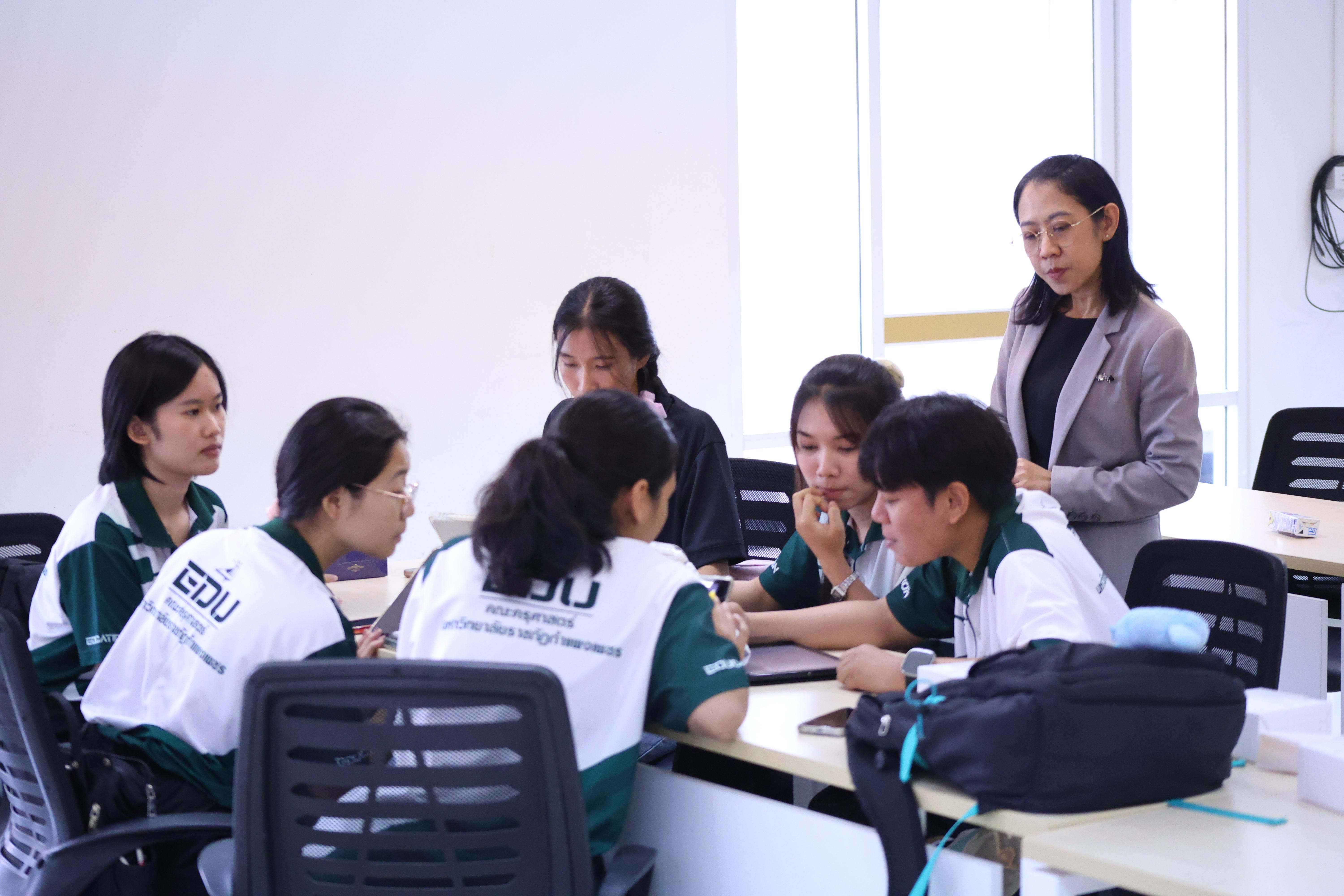 230. โครงการพัฒนาคุณลักษณะ 4 ประการ เพื่อยกระดับความฉลาดรู้