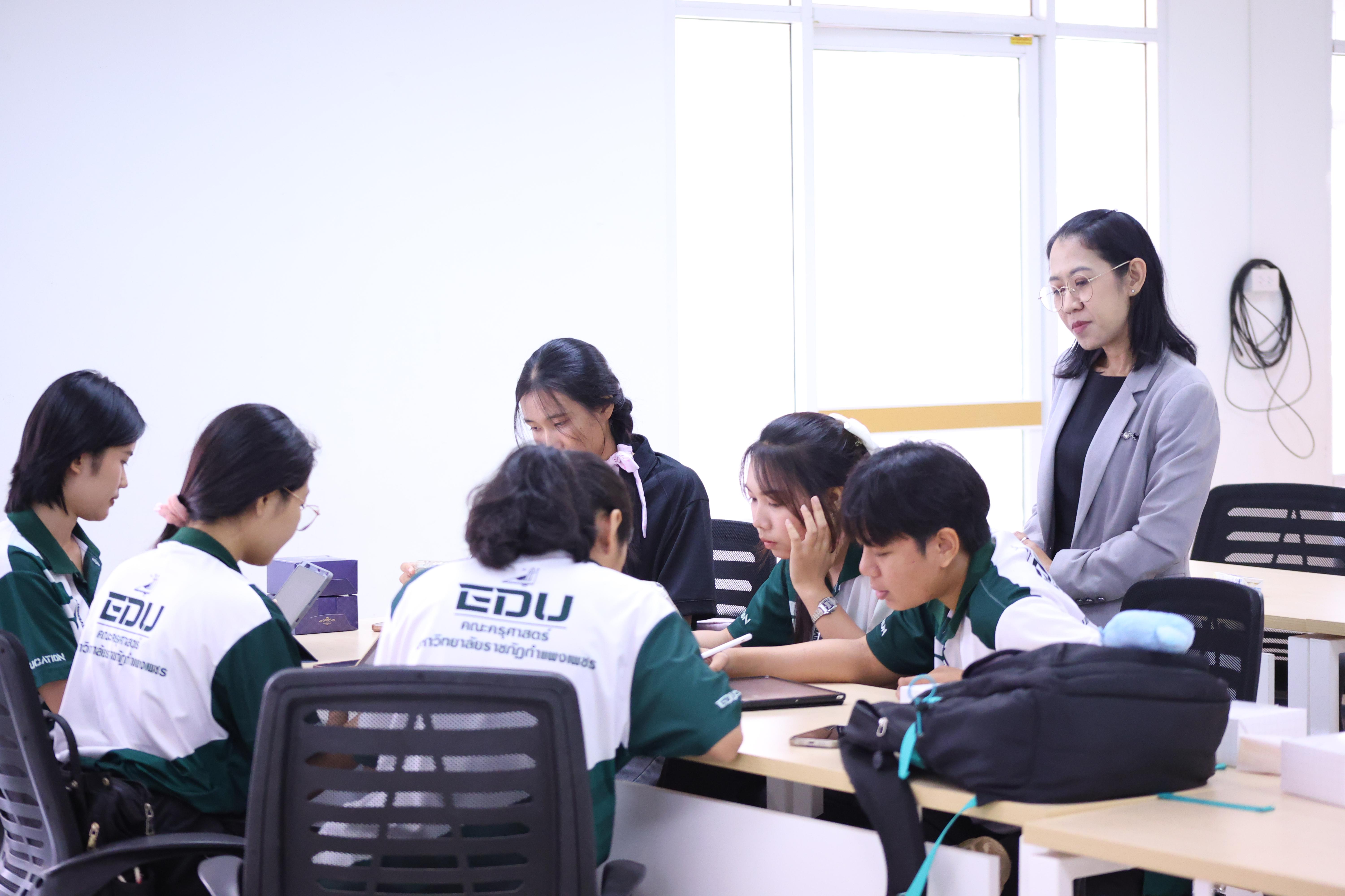 233. โครงการพัฒนาคุณลักษณะ 4 ประการ เพื่อยกระดับความฉลาดรู้