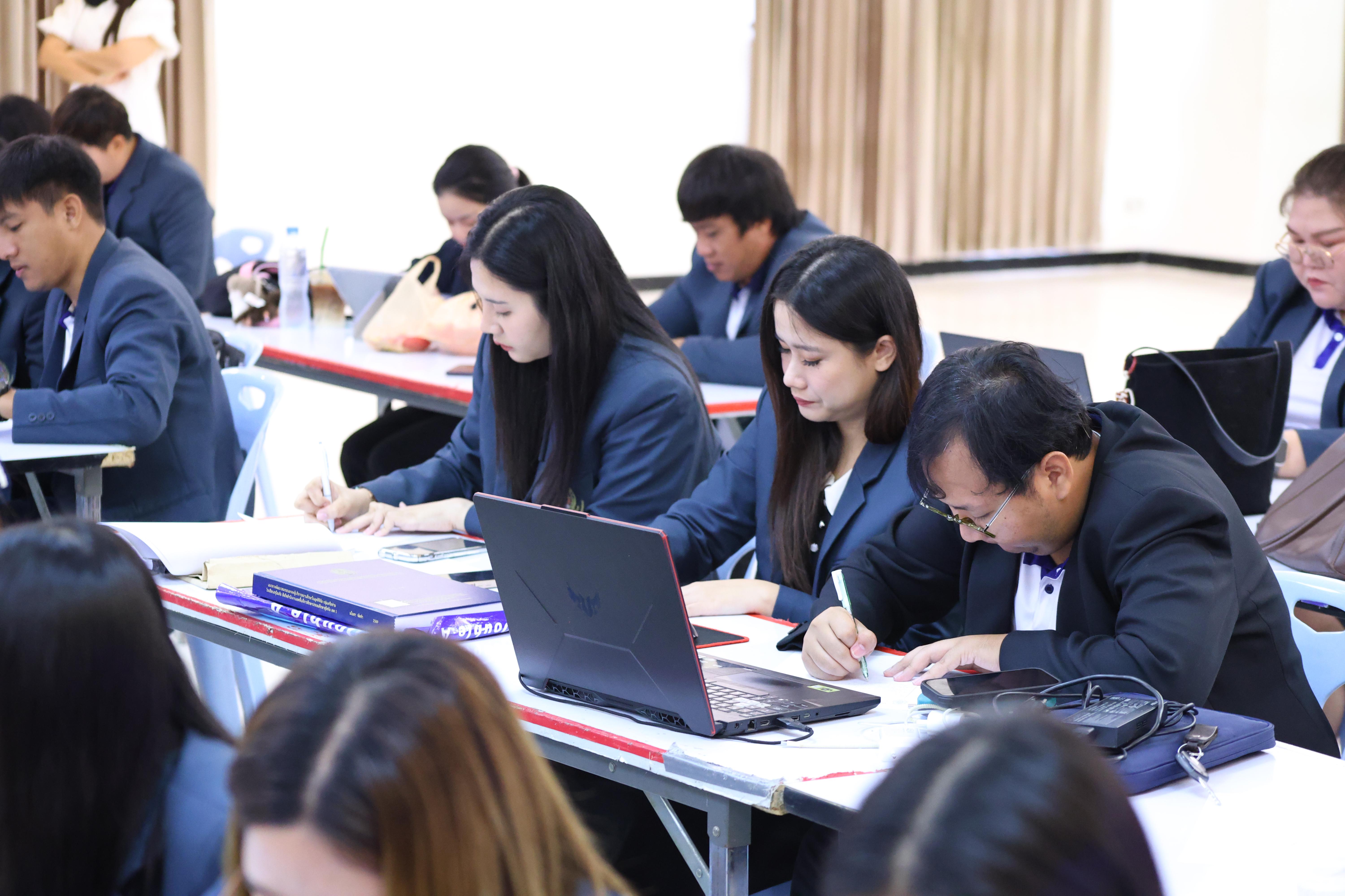 99. โครงการอบรมเชิงปฏิบัติการจริยธรรมการวิจัยและจรรยาบรรณวิชาชีพสำหรับนักศึกษาระดับบัณฑิตศึกษา