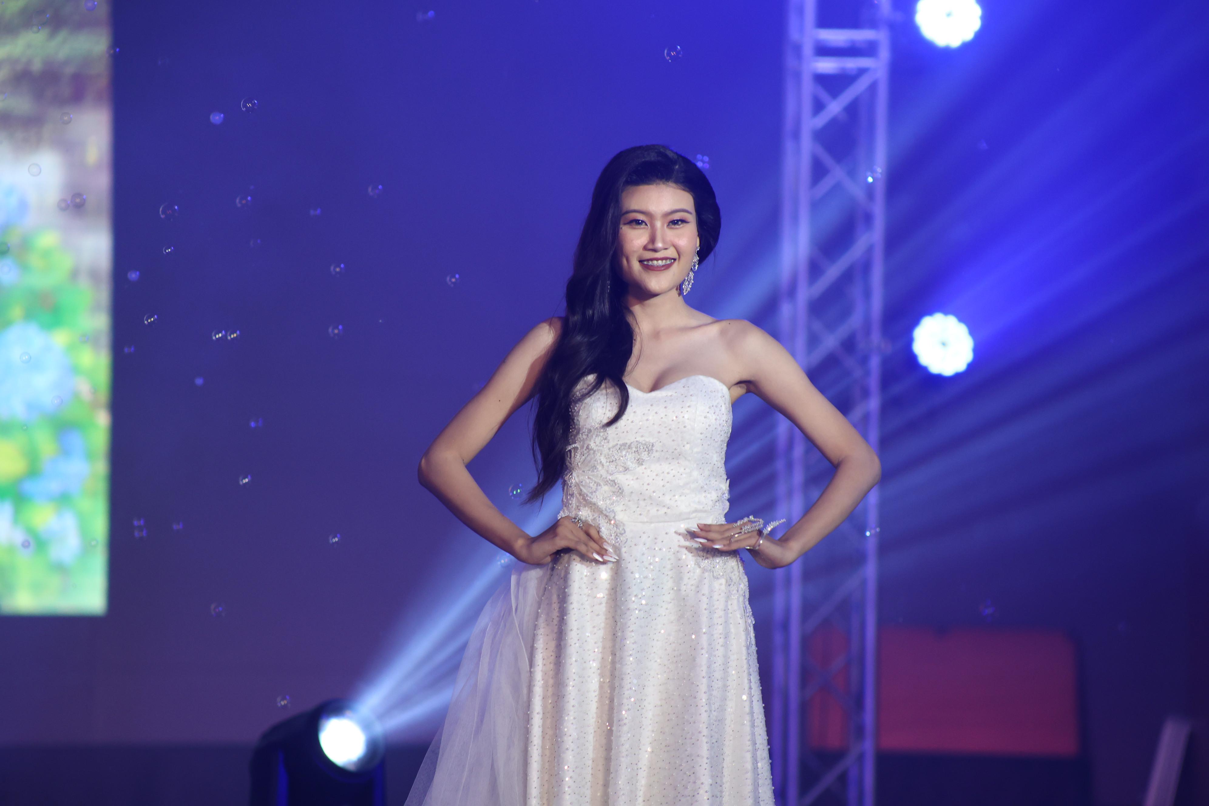 930. การประกวดดาว-เดือนครุศาสตร์ ประจำปี 2569 “หนึ่งในร้อย Freshy Night 2026”