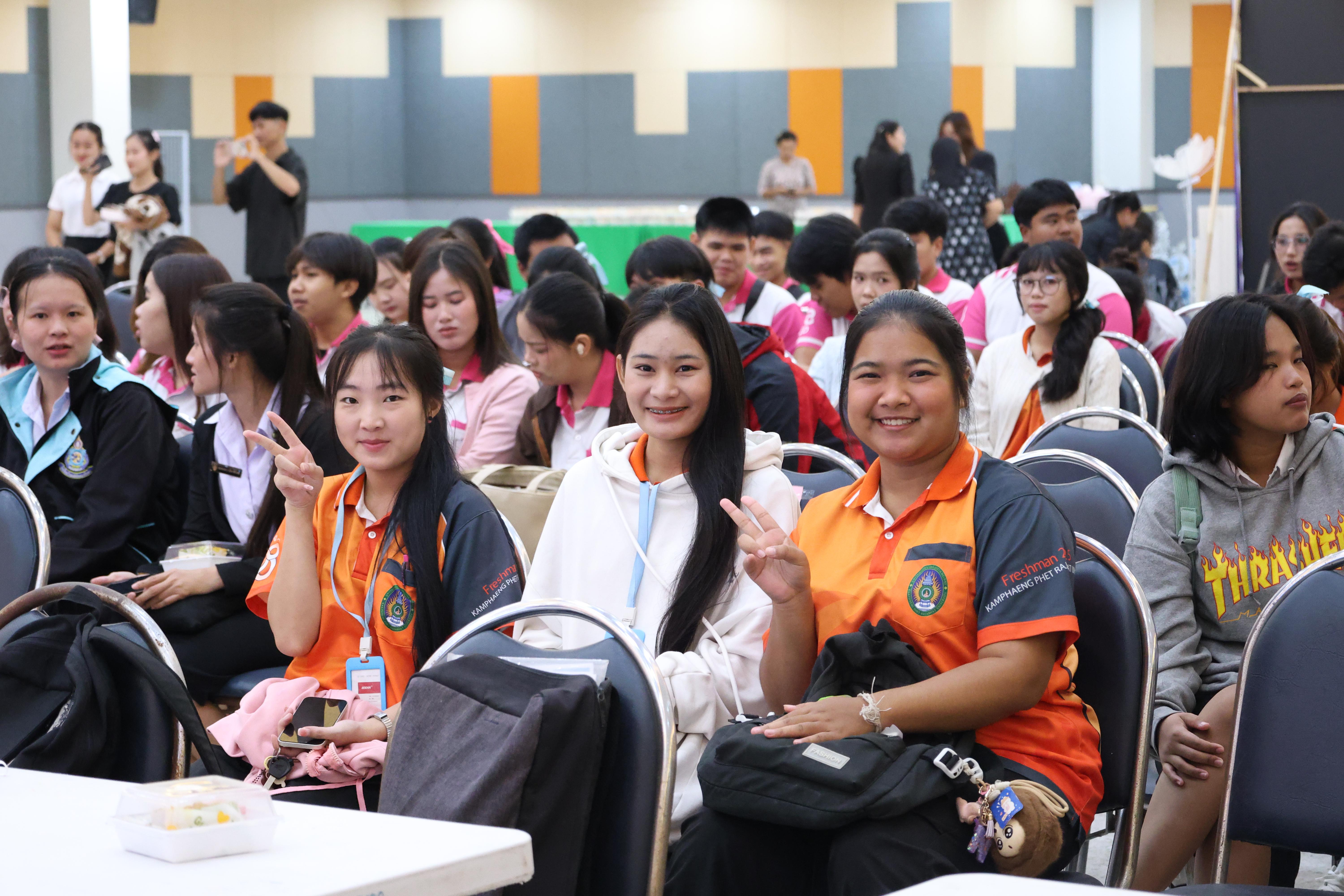 2. สัมมนาวิชาการโรงเรียนต้นแบบเชิงพื้นที่หลักสูตรเสริมสร้างคุณลักษณะ 4 ประการ