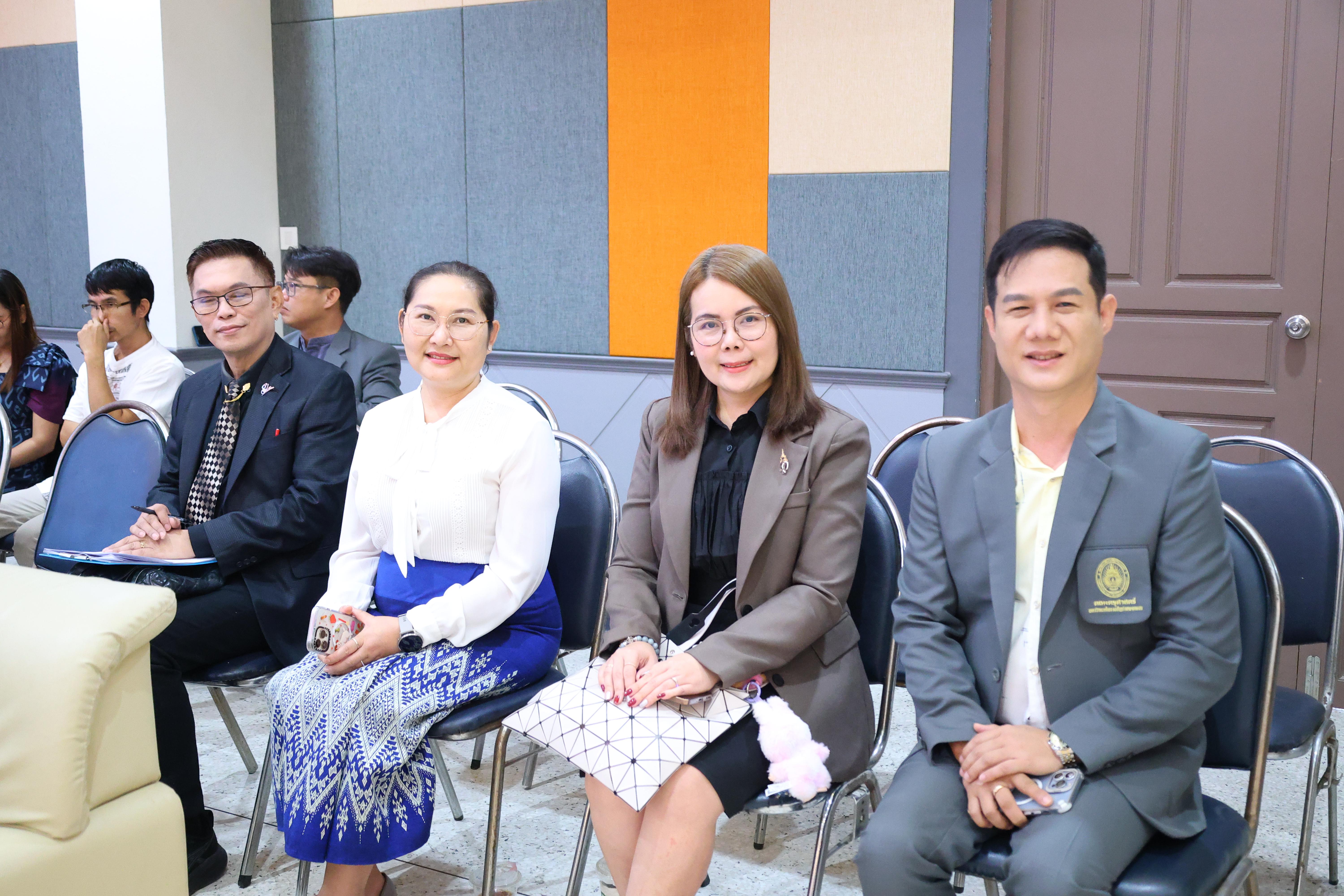 30. สัมมานาวิชาการโรงเรียนต้นแบบเชิงพื้นที่หลักสูตรเสริมสร้างคุณลักษณะ 4 ประการโดยใช้การจัดการเรียนการสอนสมรรถนะ PTRU MODEL เป็นฐานสำหรับครูเพื่อขับเคลื่อนนักเรียนให้มีความฉลาดรู้(PISA)