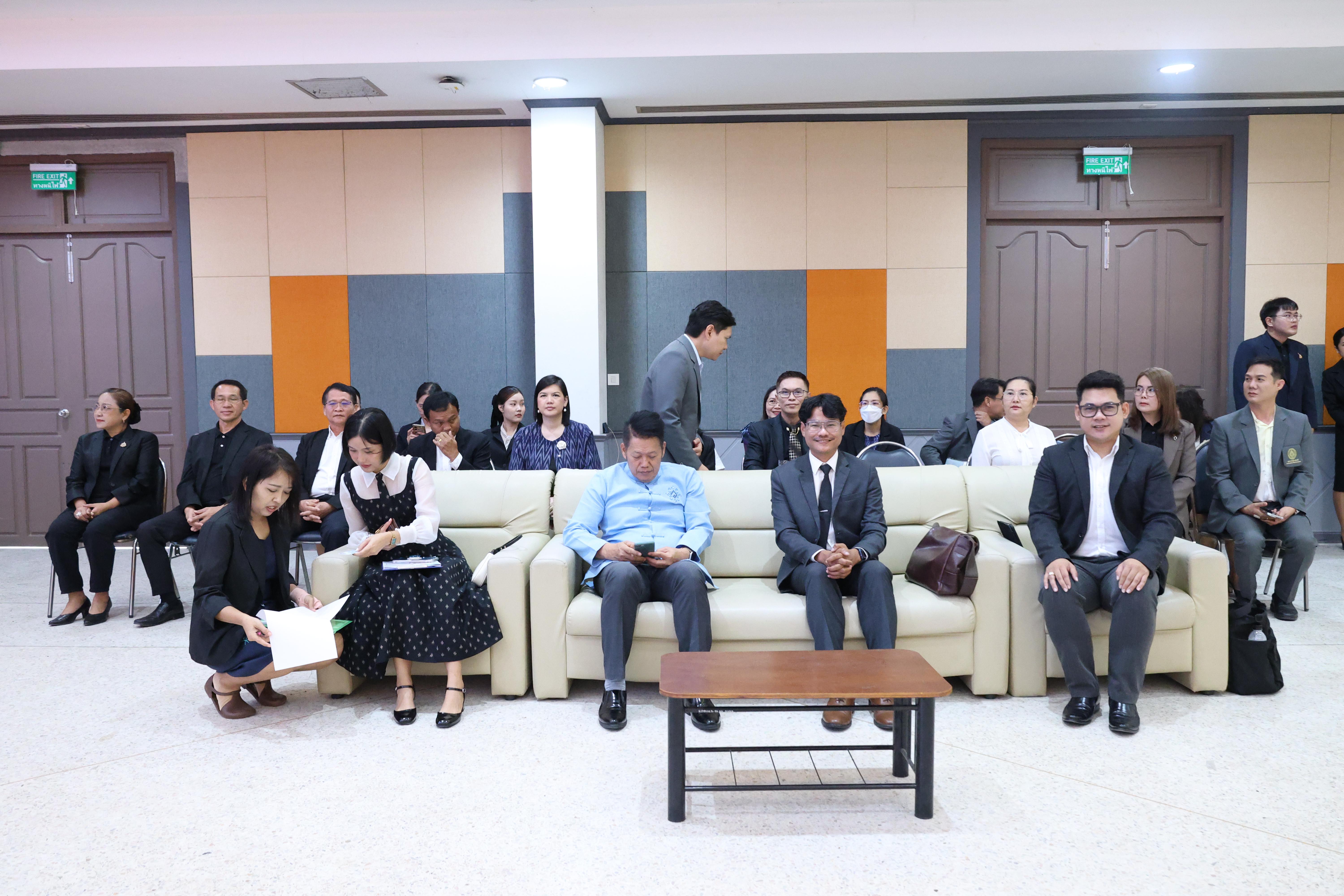 47. สัมมานาวิชาการโรงเรียนต้นแบบเชิงพื้นที่หลักสูตรเสริมสร้างคุณลักษณะ 4 ประการโดยใช้การจัดการเรียนการสอนสมรรถนะ PTRU MODEL เป็นฐานสำหรับครูเพื่อขับเคลื่อนนักเรียนให้มีความฉลาดรู้(PISA)