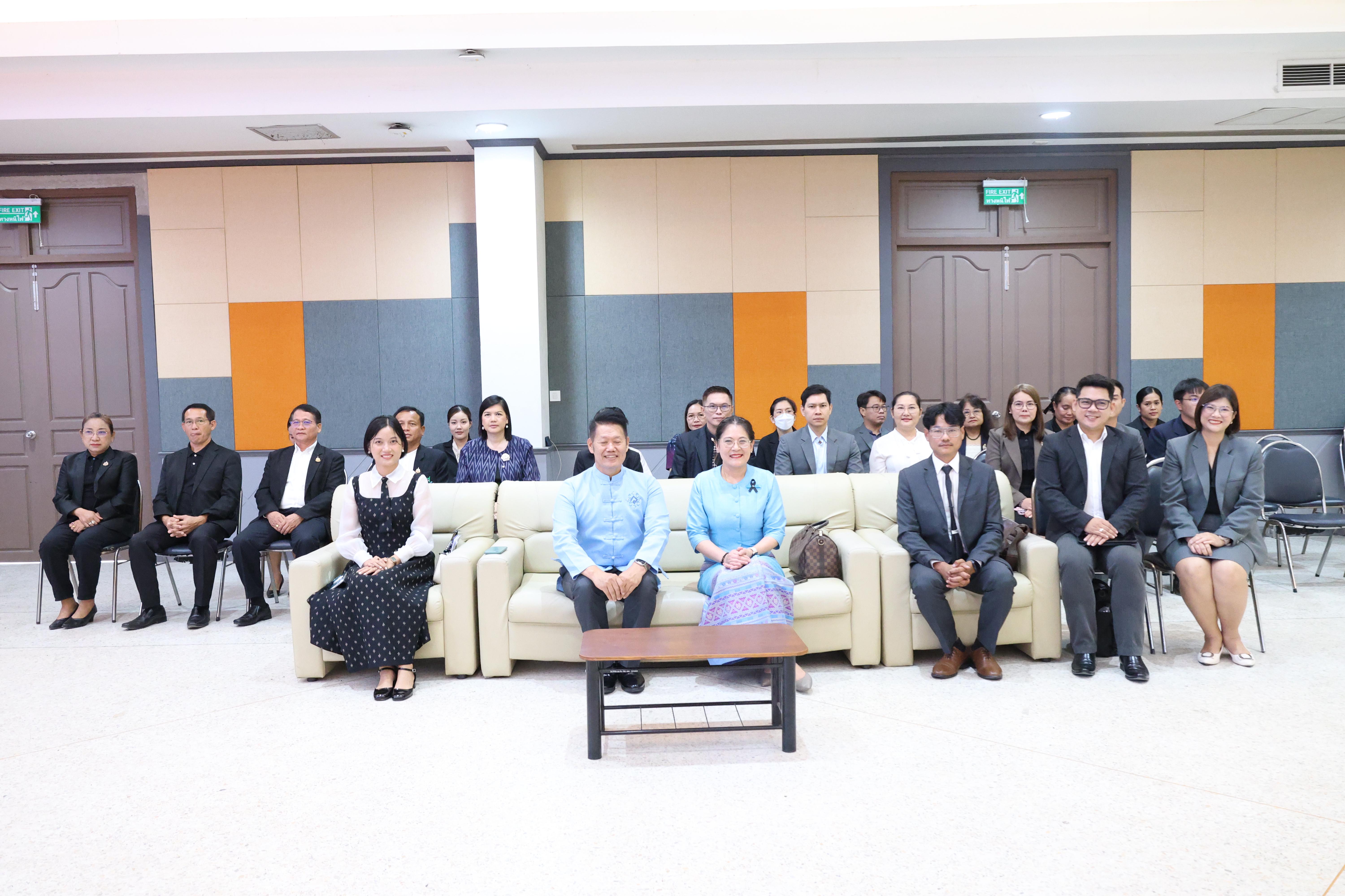 55. สัมมานาวิชาการโรงเรียนต้นแบบเชิงพื้นที่หลักสูตรเสริมสร้างคุณลักษณะ 4 ประการโดยใช้การจัดการเรียนการสอนสมรรถนะ PTRU MODEL เป็นฐานสำหรับครูเพื่อขับเคลื่อนนักเรียนให้มีความฉลาดรู้(PISA)