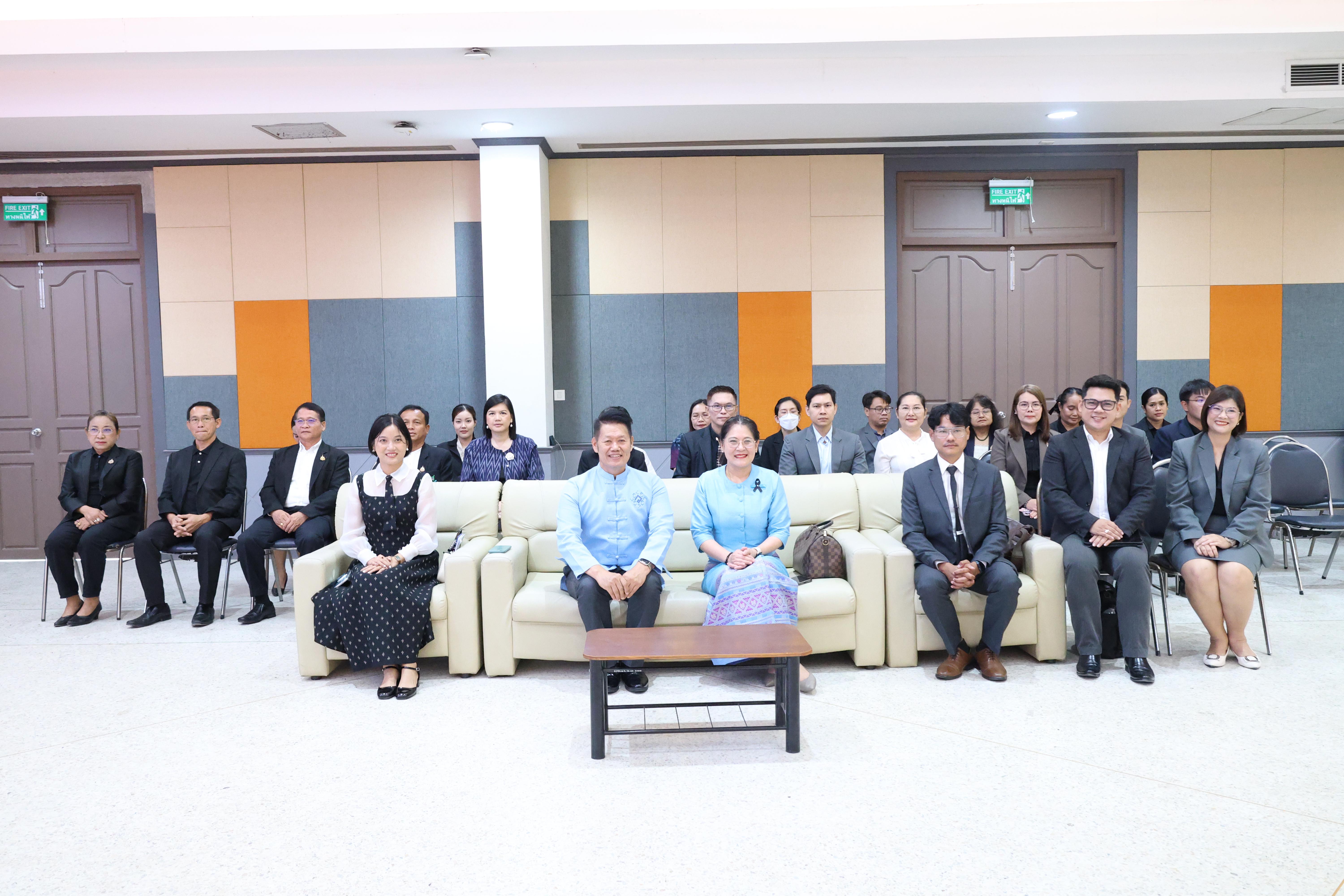 56. สัมมานาวิชาการโรงเรียนต้นแบบเชิงพื้นที่หลักสูตรเสริมสร้างคุณลักษณะ 4 ประการโดยใช้การจัดการเรียนการสอนสมรรถนะ PTRU MODEL เป็นฐานสำหรับครูเพื่อขับเคลื่อนนักเรียนให้มีความฉลาดรู้(PISA)