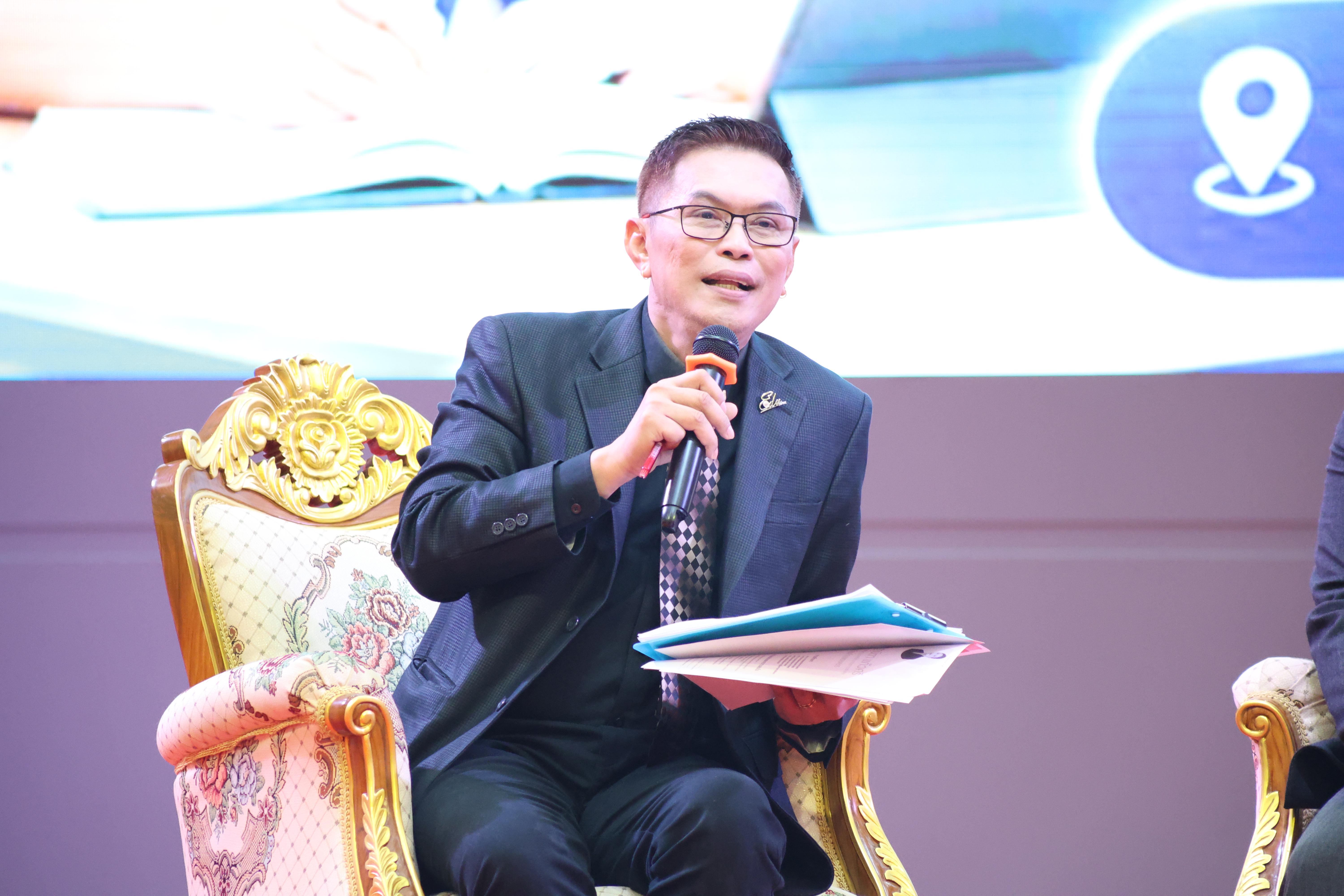 146. สัมมานาวิชาการโรงเรียนต้นแบบเชิงพื้นที่หลักสูตรเสริมสร้างคุณลักษณะ 4 ประการโดยใช้การจัดการเรียนการสอนสมรรถนะ PTRU MODEL เป็นฐานสำหรับครูเพื่อขับเคลื่อนนักเรียนให้มีความฉลาดรู้(PISA)