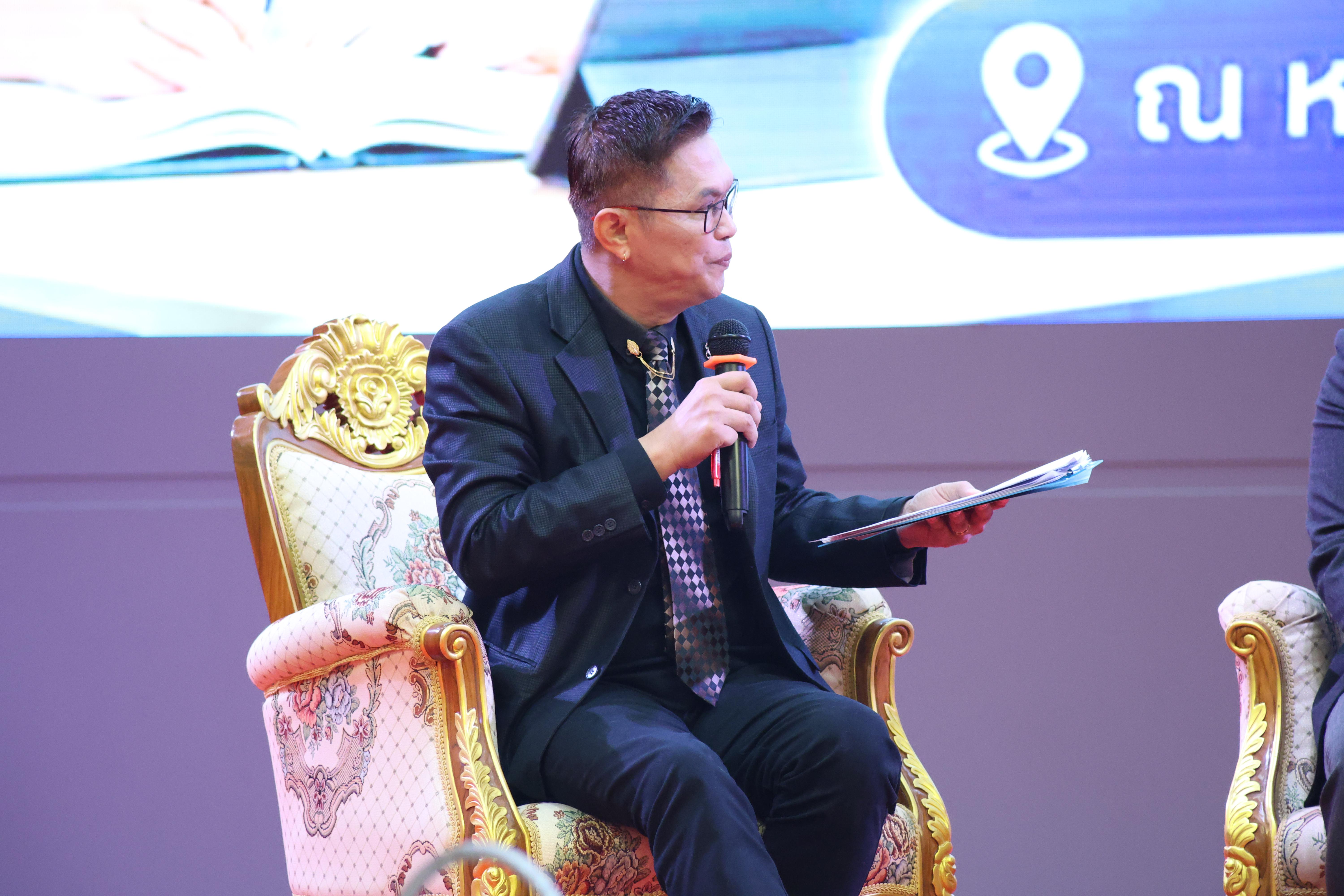 165. สัมมานาวิชาการโรงเรียนต้นแบบเชิงพื้นที่หลักสูตรเสริมสร้างคุณลักษณะ 4 ประการโดยใช้การจัดการเรียนการสอนสมรรถนะ PTRU MODEL เป็นฐานสำหรับครูเพื่อขับเคลื่อนนักเรียนให้มีความฉลาดรู้(PISA)