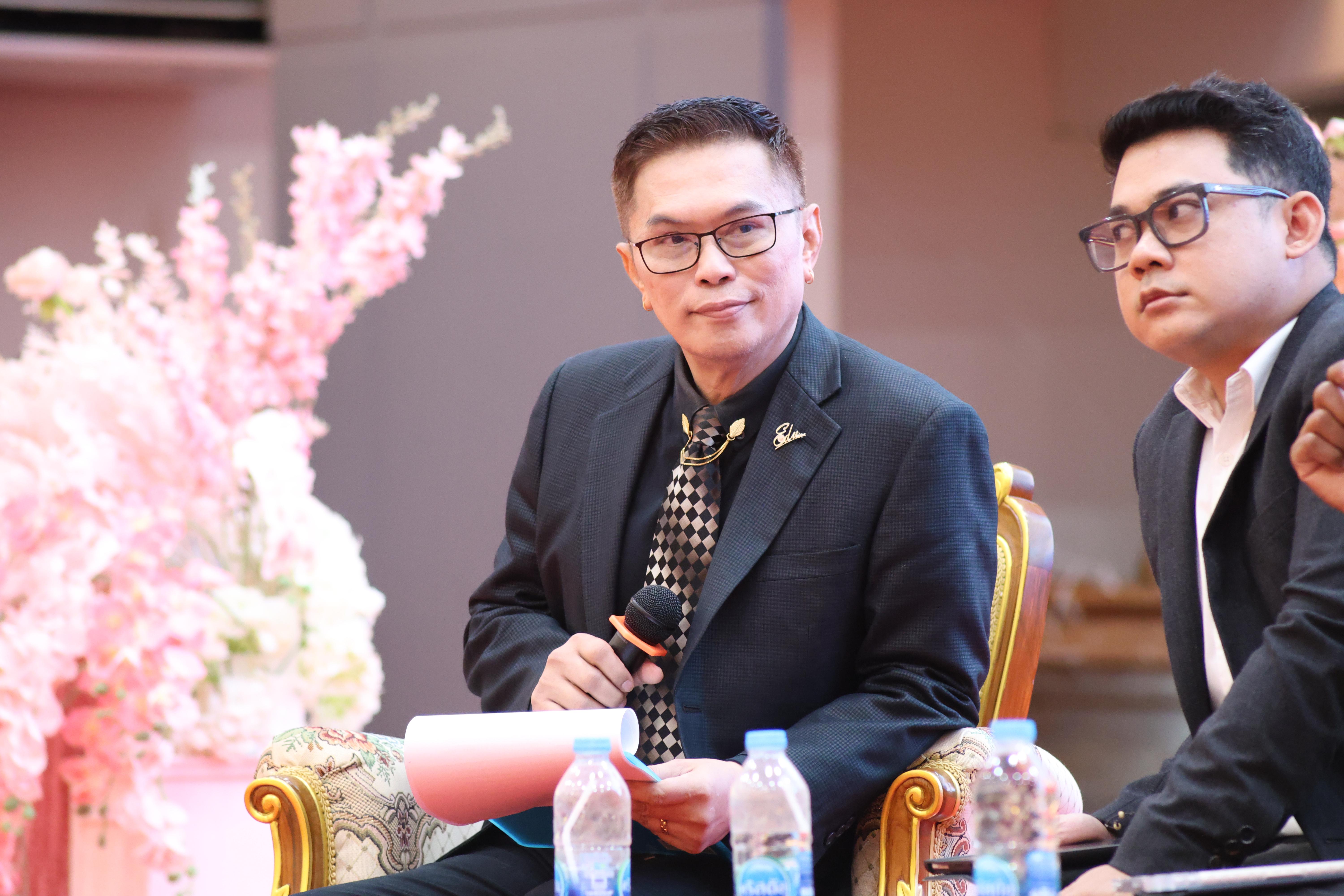 196. สัมมานาวิชาการโรงเรียนต้นแบบเชิงพื้นที่หลักสูตรเสริมสร้างคุณลักษณะ 4 ประการโดยใช้การจัดการเรียนการสอนสมรรถนะ PTRU MODEL เป็นฐานสำหรับครูเพื่อขับเคลื่อนนักเรียนให้มีความฉลาดรู้(PISA)