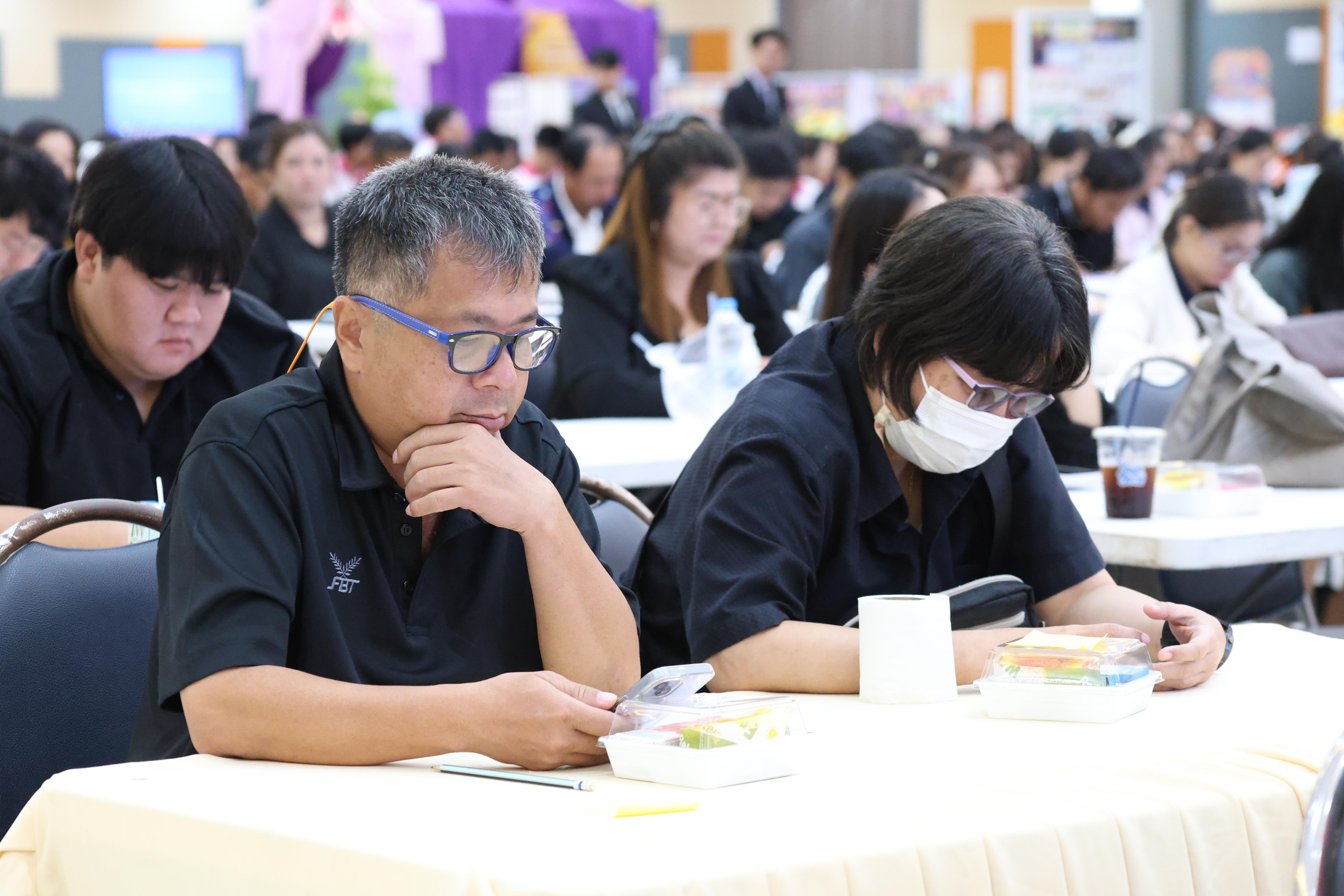 234. สัมมานาวิชาการโรงเรียนต้นแบบเชิงพื้นที่หลักสูตรเสริมสร้างคุณลักษณะ 4 ประการโดยใช้การจัดการเรียนการสอนสมรรถนะ PTRU MODEL เป็นฐานสำหรับครูเพื่อขับเคลื่อนนักเรียนให้มีความฉลาดรู้(PISA)