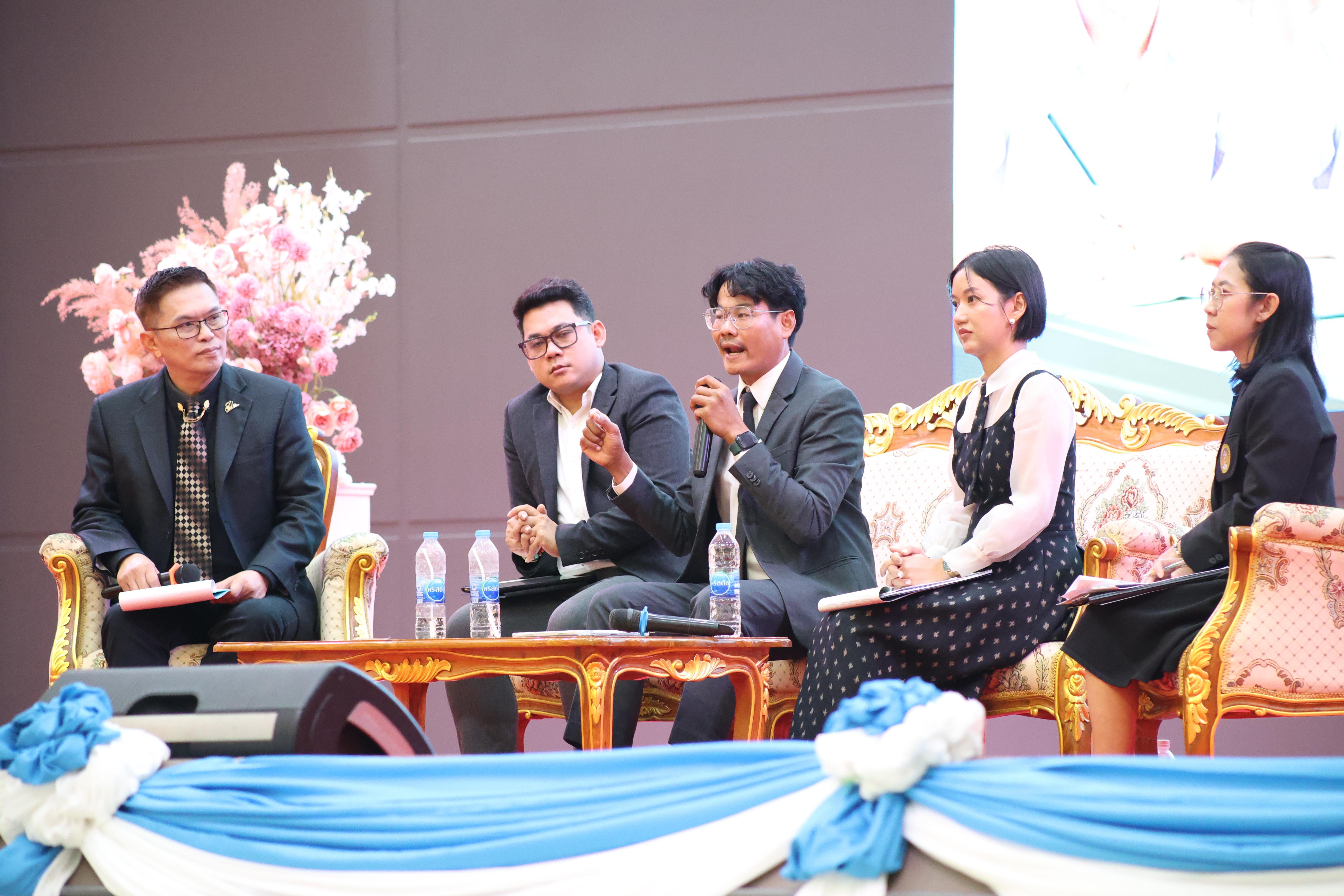 250. สัมมานาวิชาการโรงเรียนต้นแบบเชิงพื้นที่หลักสูตรเสริมสร้างคุณลักษณะ 4 ประการโดยใช้การจัดการเรียนการสอนสมรรถนะ PTRU MODEL เป็นฐานสำหรับครูเพื่อขับเคลื่อนนักเรียนให้มีความฉลาดรู้(PISA)