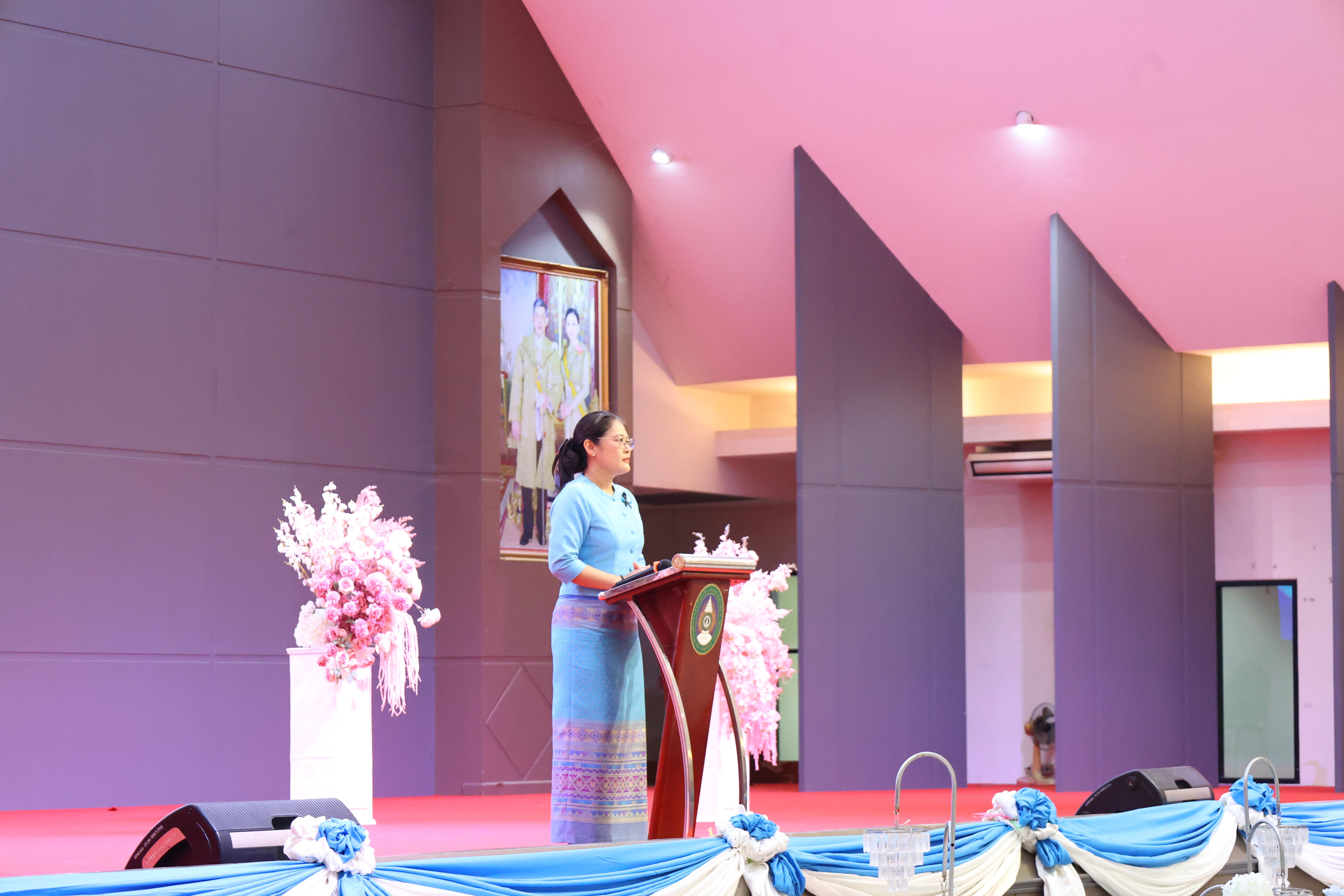 384. สัมมานาวิชาการโรงเรียนต้นแบบเชิงพื้นที่หลักสูตรเสริมสร้างคุณลักษณะ 4 ประการโดยใช้การจัดการเรียนการสอนสมรรถนะ PTRU MODEL เป็นฐานสำหรับครูเพื่อขับเคลื่อนนักเรียนให้มีความฉลาดรู้(PISA)