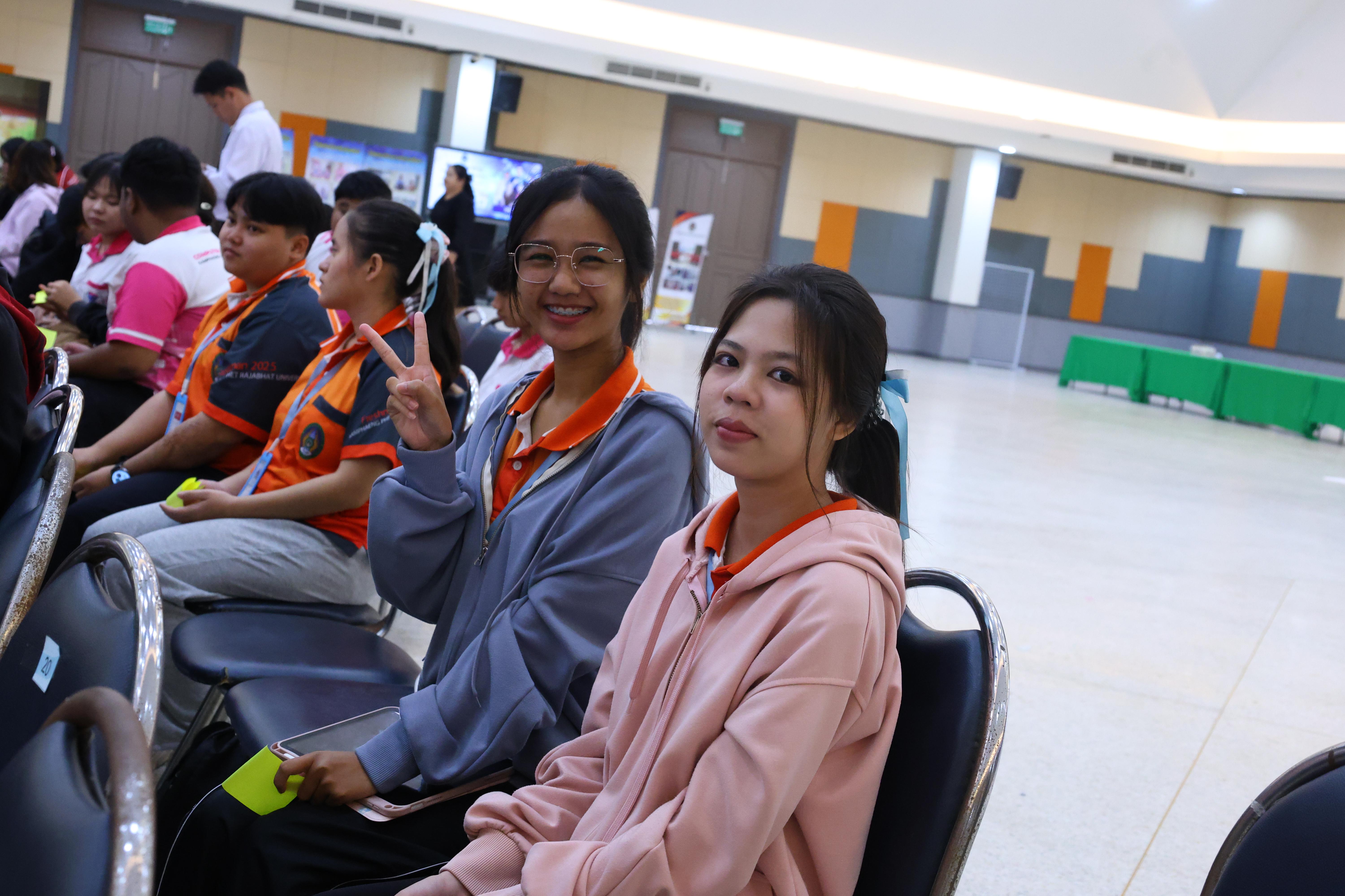 530. สัมมานาวิชาการโรงเรียนต้นแบบเชิงพื้นที่หลักสูตรเสริมสร้างคุณลักษณะ 4 ประการโดยใช้การจัดการเรียนการสอนสมรรถนะ PTRU MODEL เป็นฐานสำหรับครูเพื่อขับเคลื่อนนักเรียนให้มีความฉลาดรู้(PISA)