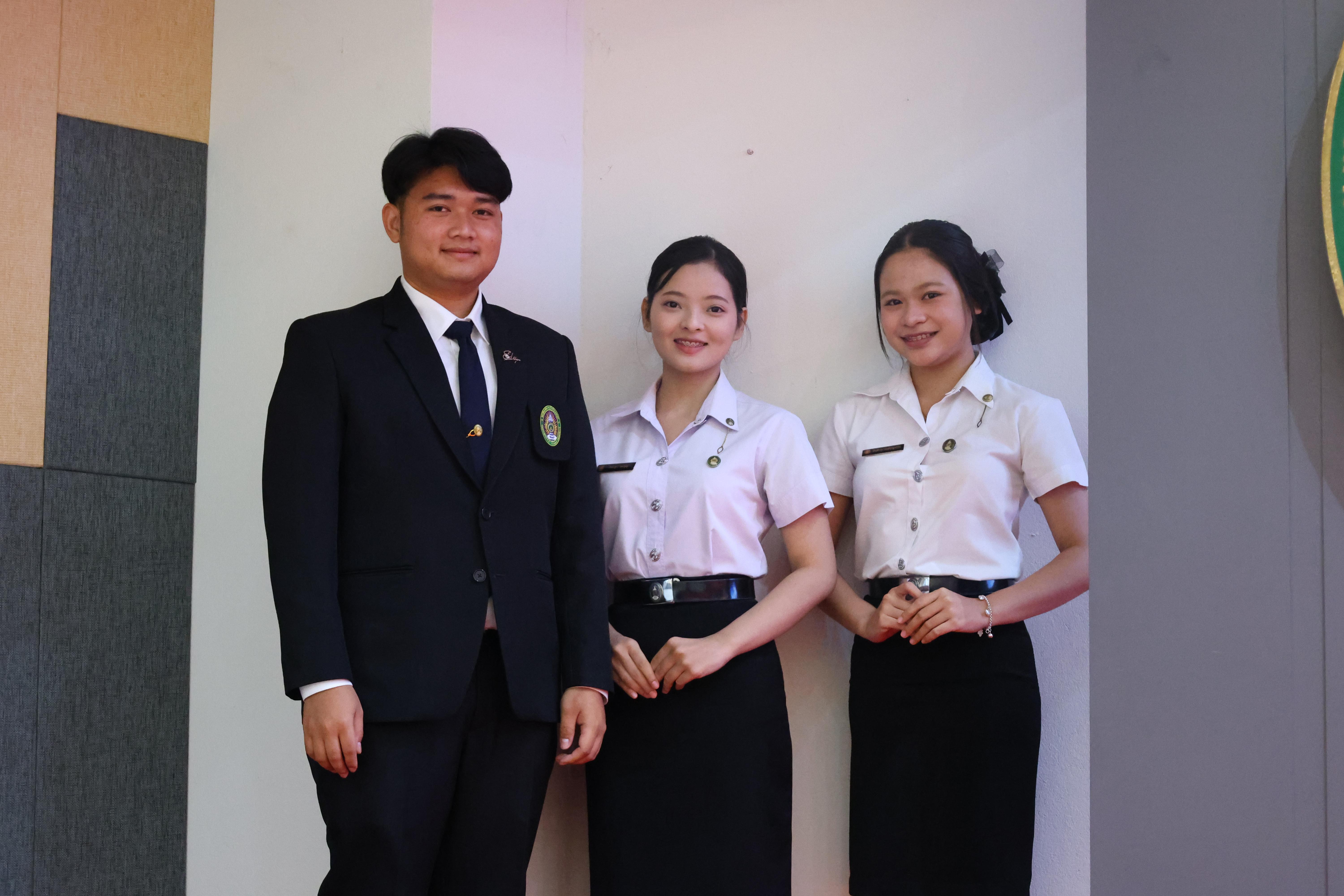547. สัมมานาวิชาการโรงเรียนต้นแบบเชิงพื้นที่หลักสูตรเสริมสร้างคุณลักษณะ 4 ประการโดยใช้การจัดการเรียนการสอนสมรรถนะ PTRU MODEL เป็นฐานสำหรับครูเพื่อขับเคลื่อนนักเรียนให้มีความฉลาดรู้(PISA)
