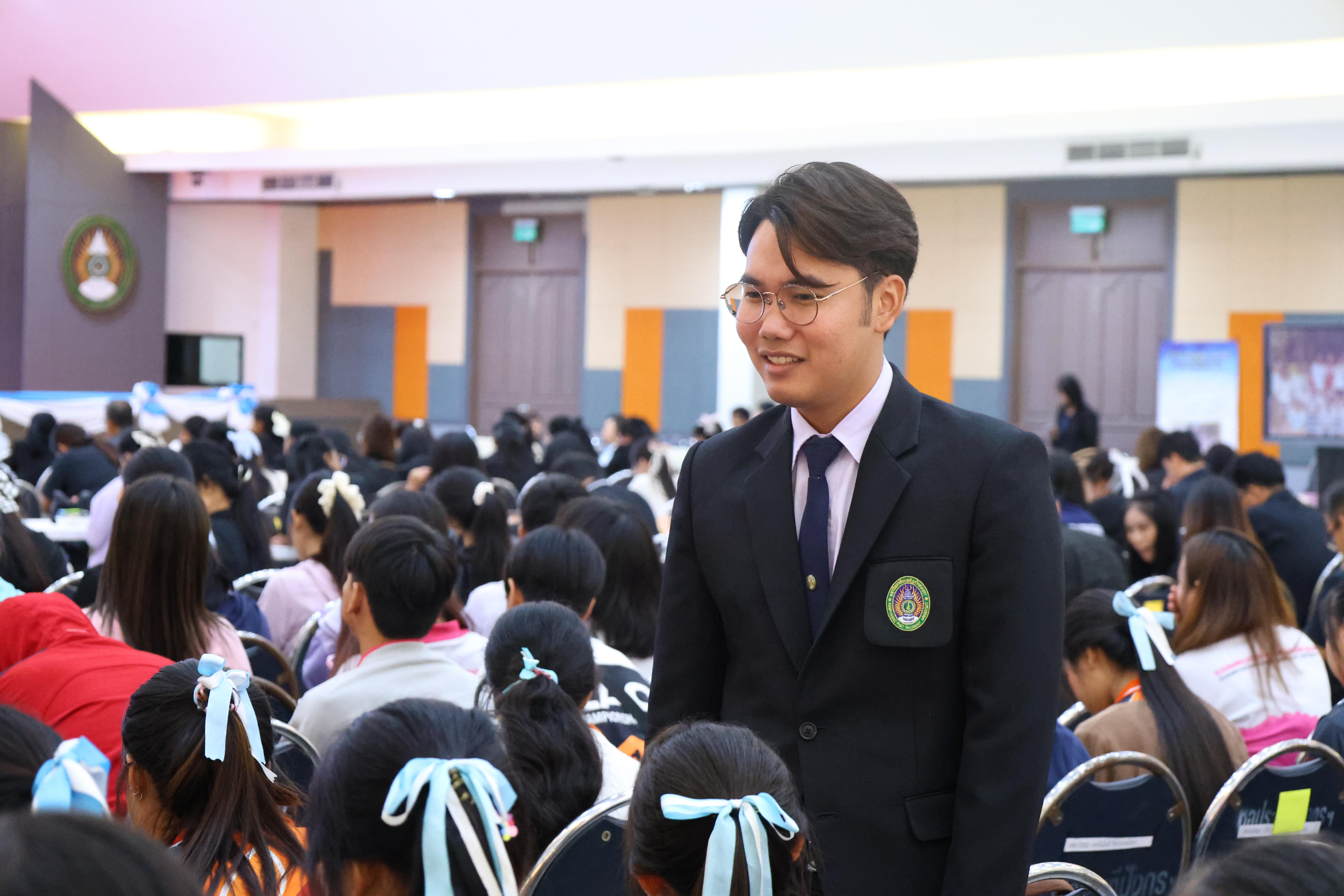 550. สัมมานาวิชาการโรงเรียนต้นแบบเชิงพื้นที่หลักสูตรเสริมสร้างคุณลักษณะ 4 ประการโดยใช้การจัดการเรียนการสอนสมรรถนะ PTRU MODEL เป็นฐานสำหรับครูเพื่อขับเคลื่อนนักเรียนให้มีความฉลาดรู้(PISA)