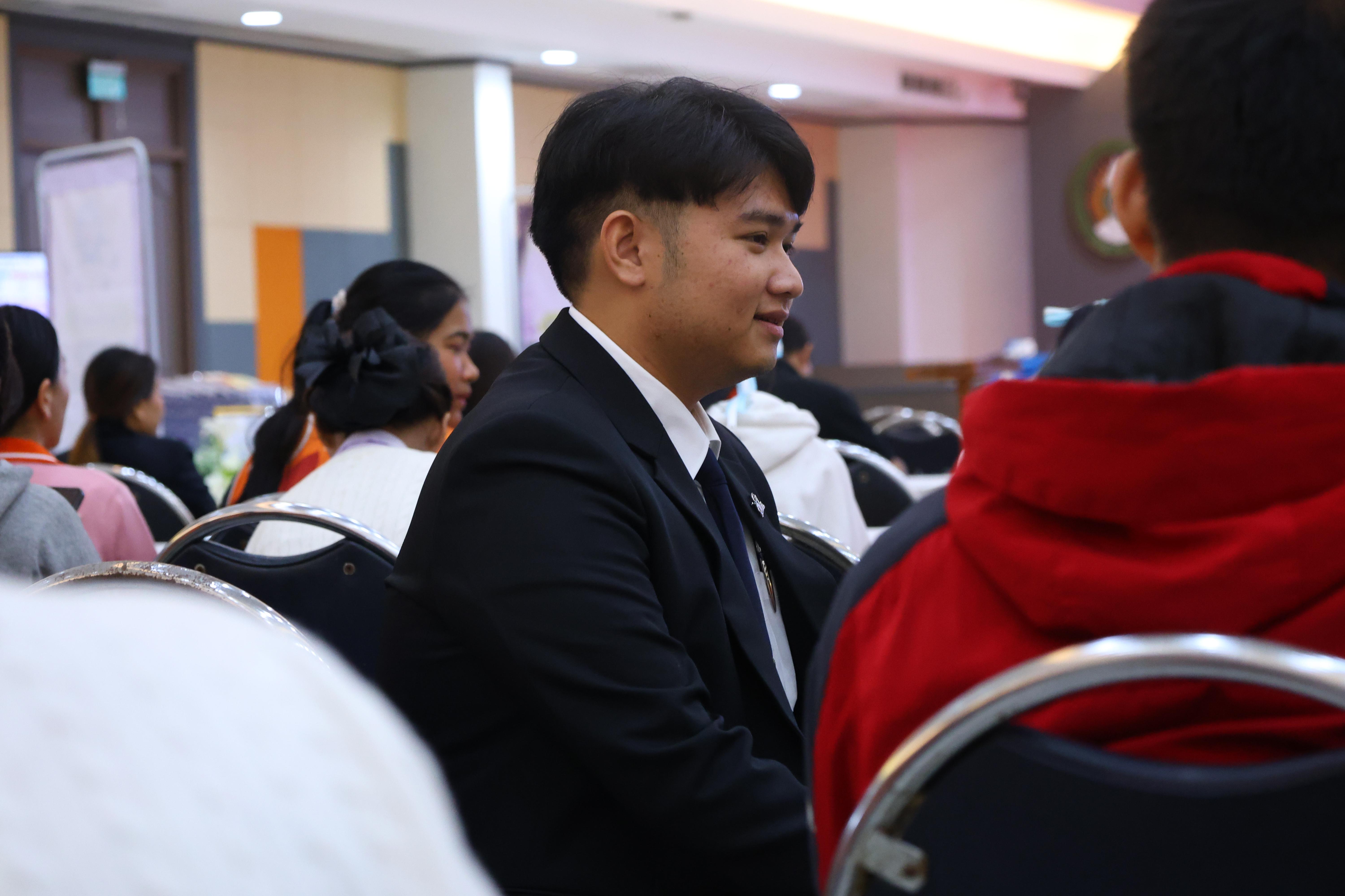 557. สัมมานาวิชาการโรงเรียนต้นแบบเชิงพื้นที่หลักสูตรเสริมสร้างคุณลักษณะ 4 ประการโดยใช้การจัดการเรียนการสอนสมรรถนะ PTRU MODEL เป็นฐานสำหรับครูเพื่อขับเคลื่อนนักเรียนให้มีความฉลาดรู้(PISA)