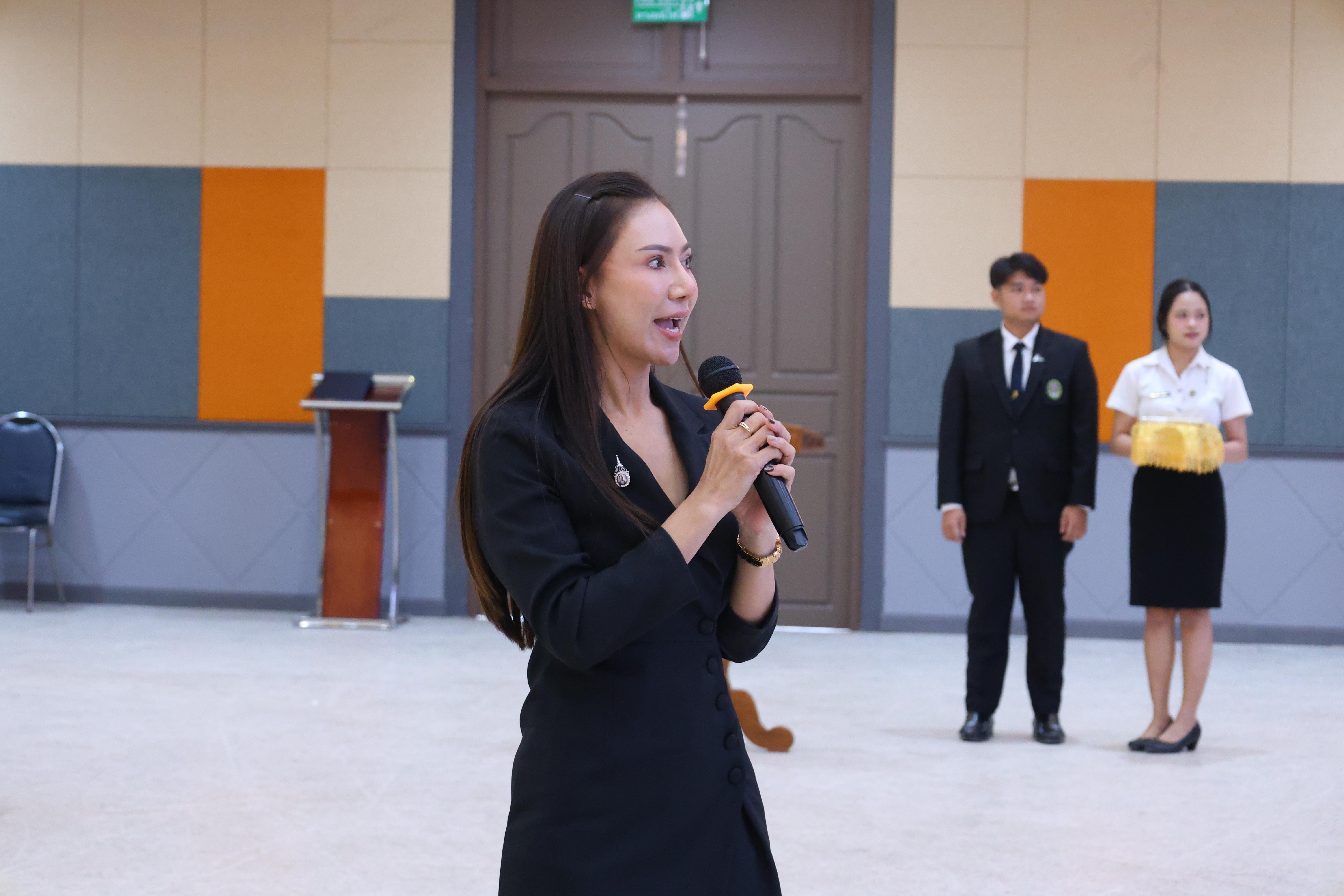 593. สัมมานาวิชาการโรงเรียนต้นแบบเชิงพื้นที่หลักสูตรเสริมสร้างคุณลักษณะ 4 ประการโดยใช้การจัดการเรียนการสอนสมรรถนะ PTRU MODEL เป็นฐานสำหรับครูเพื่อขับเคลื่อนนักเรียนให้มีความฉลาดรู้(PISA)