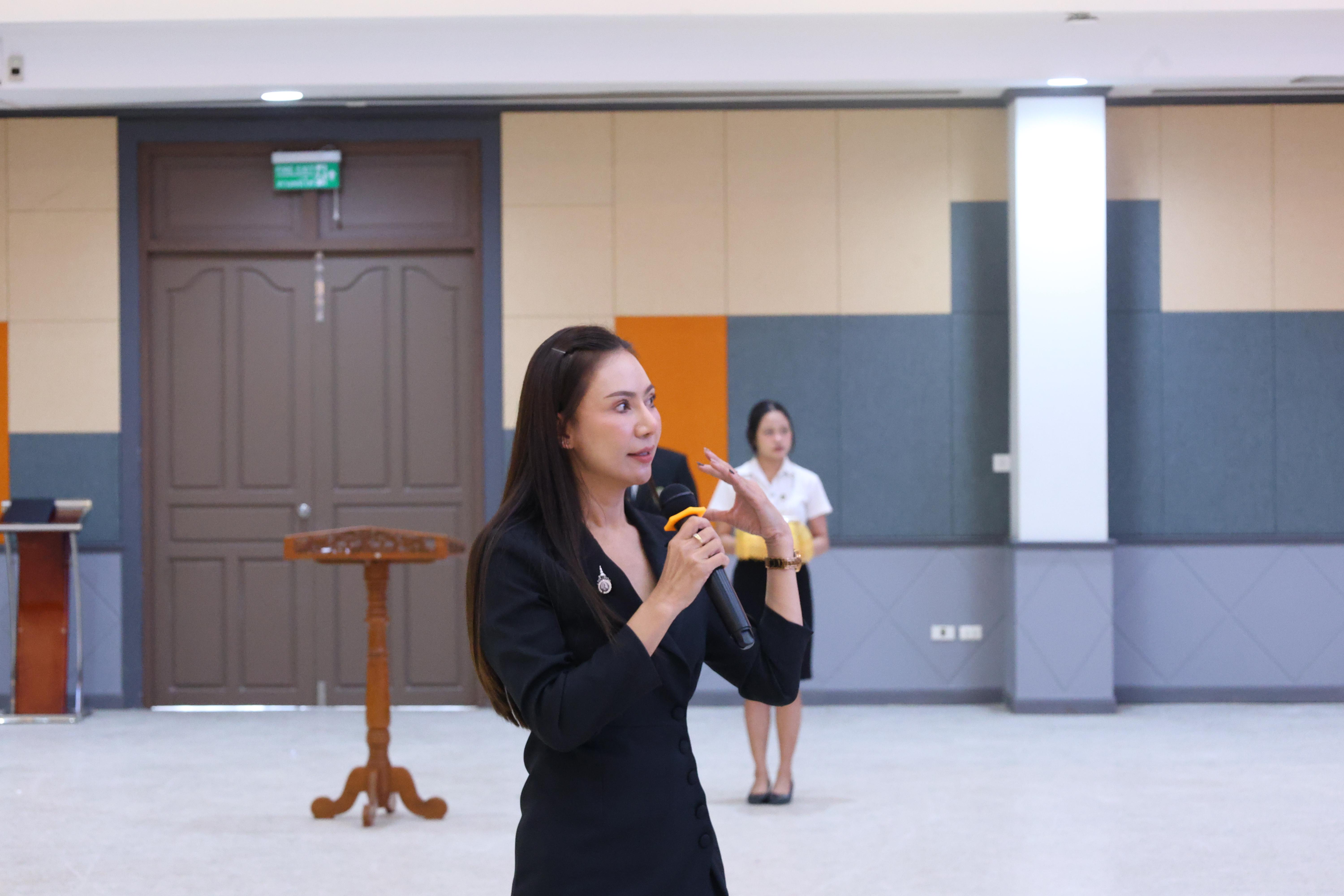 598. สัมมานาวิชาการโรงเรียนต้นแบบเชิงพื้นที่หลักสูตรเสริมสร้างคุณลักษณะ 4 ประการโดยใช้การจัดการเรียนการสอนสมรรถนะ PTRU MODEL เป็นฐานสำหรับครูเพื่อขับเคลื่อนนักเรียนให้มีความฉลาดรู้(PISA)