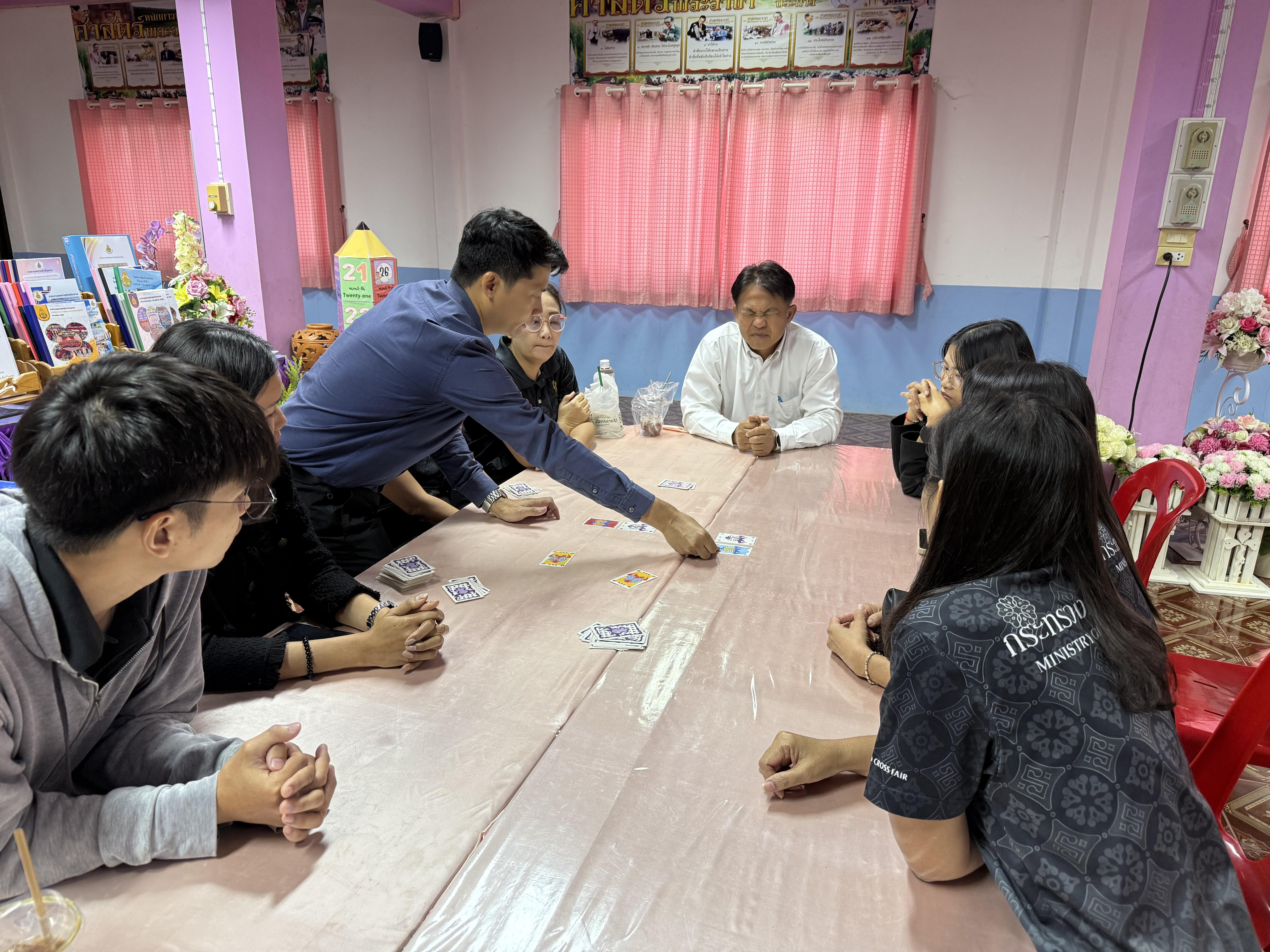 32. โครงการการพัฒนาบอร์ดเกมการเรียนรู้ เพื่อส่งเสริมคุณลักษณะอันพึงประสงค์ของผู้เรียนตามบริบทโรงเรียน ภายใต้โครงการพัฒนาคุณภาพการศึกษาและการพัฒนาท้องถิ่นโดยมีสถาบันอุดมศึกษาเป็นพี่เลี้ยงเครือข่ายเพื่อการพัฒนาอุดมศึกษา
