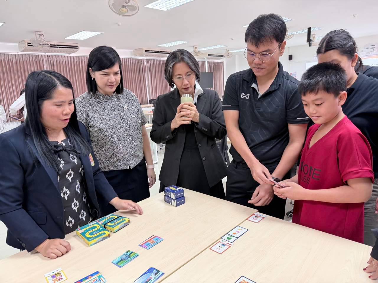 132. โครงการการผลิตสื่อการสอนด้วยนวัตกรรม AI ของครูเพื่อส่งเสริมความคิดสร้างสรรค์สำหรับผู้เรียนในยุคดิจิทัลตามบริบทของโรงเรียน ภายใต้โครงการพัฒนาคุณภาพการศึกษาและการพัฒนาท้องถิ่นโดยมีสถาบันอุดมศึกษาเป็นพี่เลี้ยงเครือข่ายเพื่อการพัฒนาอุดมศึกษา