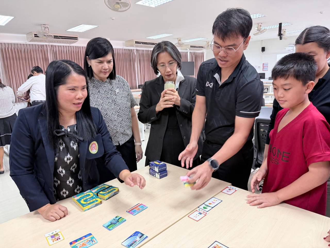 135. โครงการการผลิตสื่อการสอนด้วยนวัตกรรม AI ของครูเพื่อส่งเสริมความคิดสร้างสรรค์สำหรับผู้เรียนในยุคดิจิทัลตามบริบทของโรงเรียน ภายใต้โครงการพัฒนาคุณภาพการศึกษาและการพัฒนาท้องถิ่นโดยมีสถาบันอุดมศึกษาเป็นพี่เลี้ยงเครือข่ายเพื่อการพัฒนาอุดมศึกษา