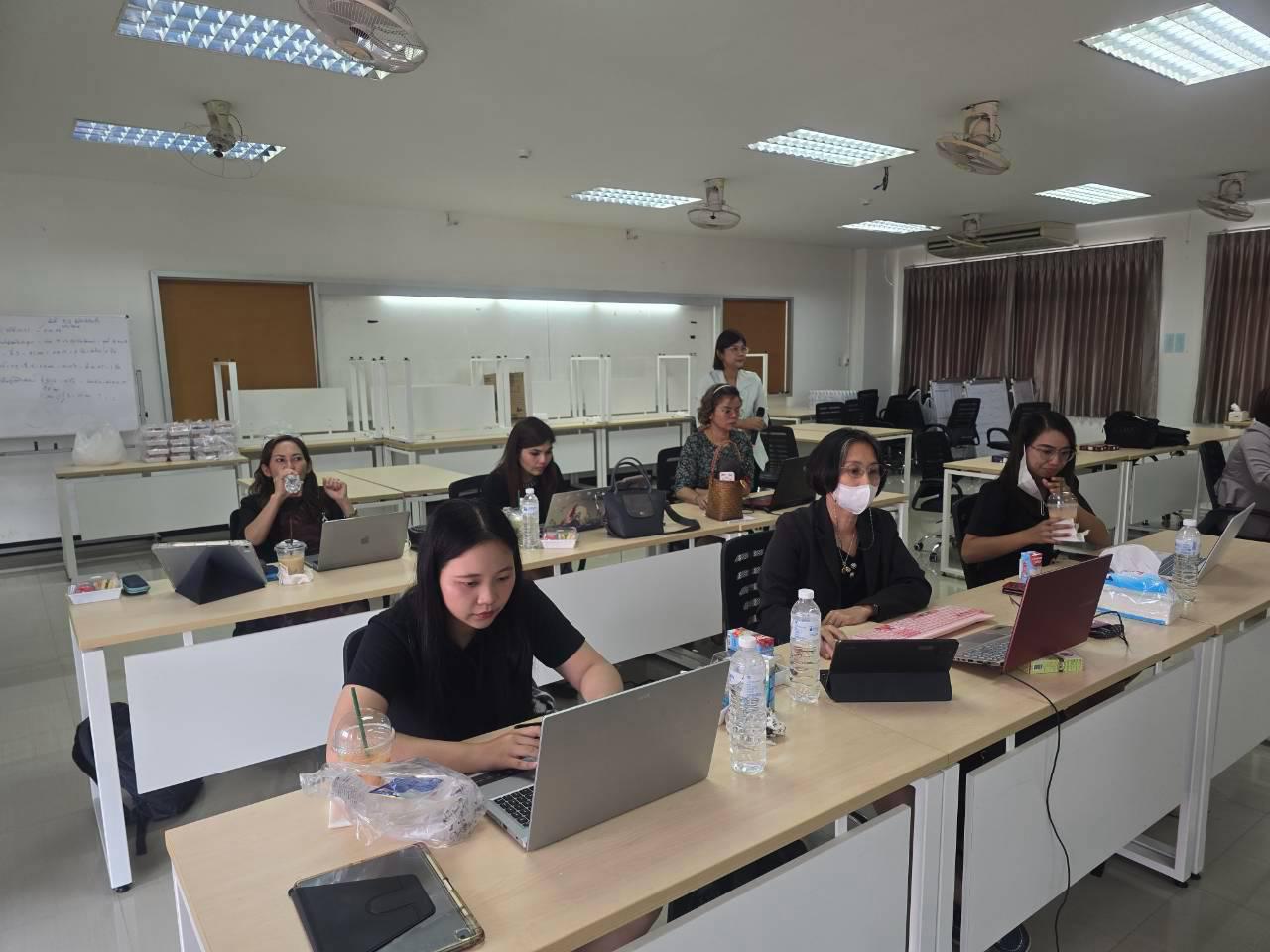 136. โครงการการผลิตสื่อการสอนด้วยนวัตกรรม AI ของครูเพื่อส่งเสริมความคิดสร้างสรรค์สำหรับผู้เรียนในยุคดิจิทัลตามบริบทของโรงเรียน ภายใต้โครงการพัฒนาคุณภาพการศึกษาและการพัฒนาท้องถิ่นโดยมีสถาบันอุดมศึกษาเป็นพี่เลี้ยงเครือข่ายเพื่อการพัฒนาอุดมศึกษา