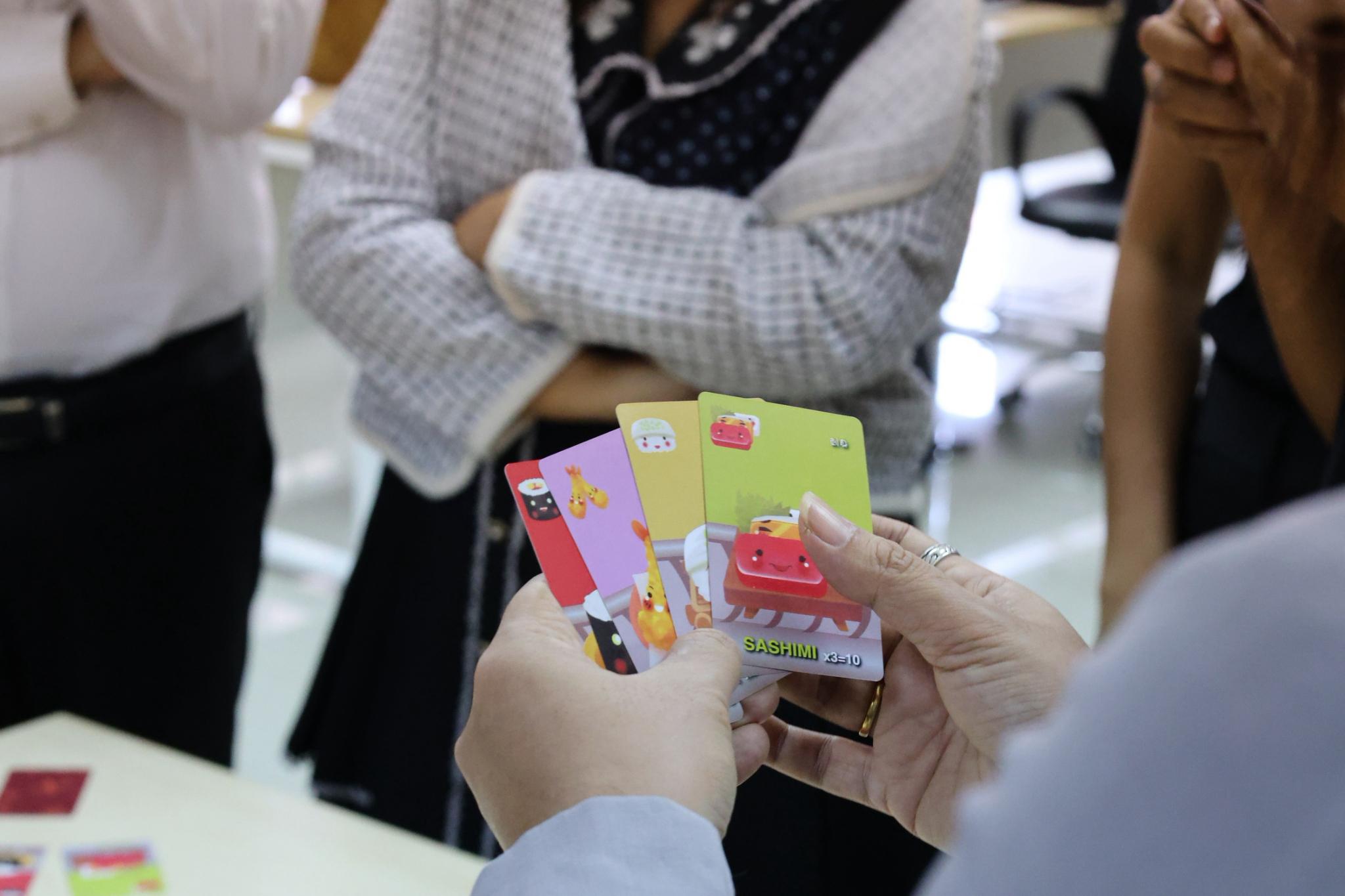 156. โครงการการผลิตสื่อการสอนด้วยนวัตกรรม AI ของครูเพื่อส่งเสริมความคิดสร้างสรรค์สำหรับผู้เรียนในยุคดิจิทัลตามบริบทของโรงเรียน ภายใต้โครงการพัฒนาคุณภาพการศึกษาและการพัฒนาท้องถิ่นโดยมีสถาบันอุดมศึกษาเป็นพี่เลี้ยงเครือข่ายเพื่อการพัฒนาอุดมศึกษา