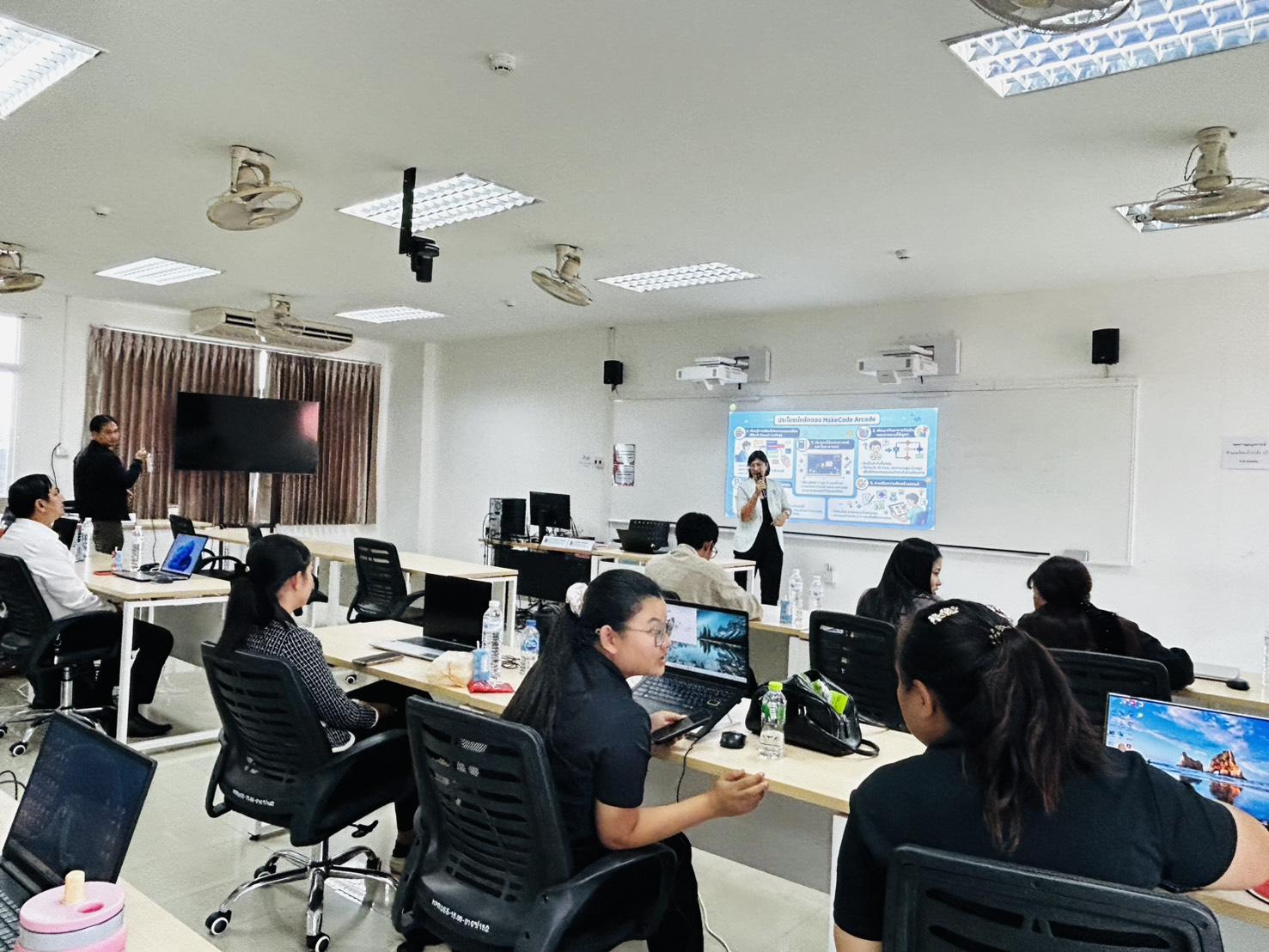 217. โครงการการผลิตสื่อการสอนด้วยนวัตกรรม AI ของครูเพื่อส่งเสริมความคิดสร้างสรรค์สำหรับผู้เรียนในยุคดิจิทัลตามบริบทของโรงเรียน ภายใต้โครงการพัฒนาคุณภาพการศึกษาและการพัฒนาท้องถิ่นโดยมีสถาบันอุดมศึกษาเป็นพี่เลี้ยงเครือข่ายเพื่อการพัฒนาอุดมศึกษา