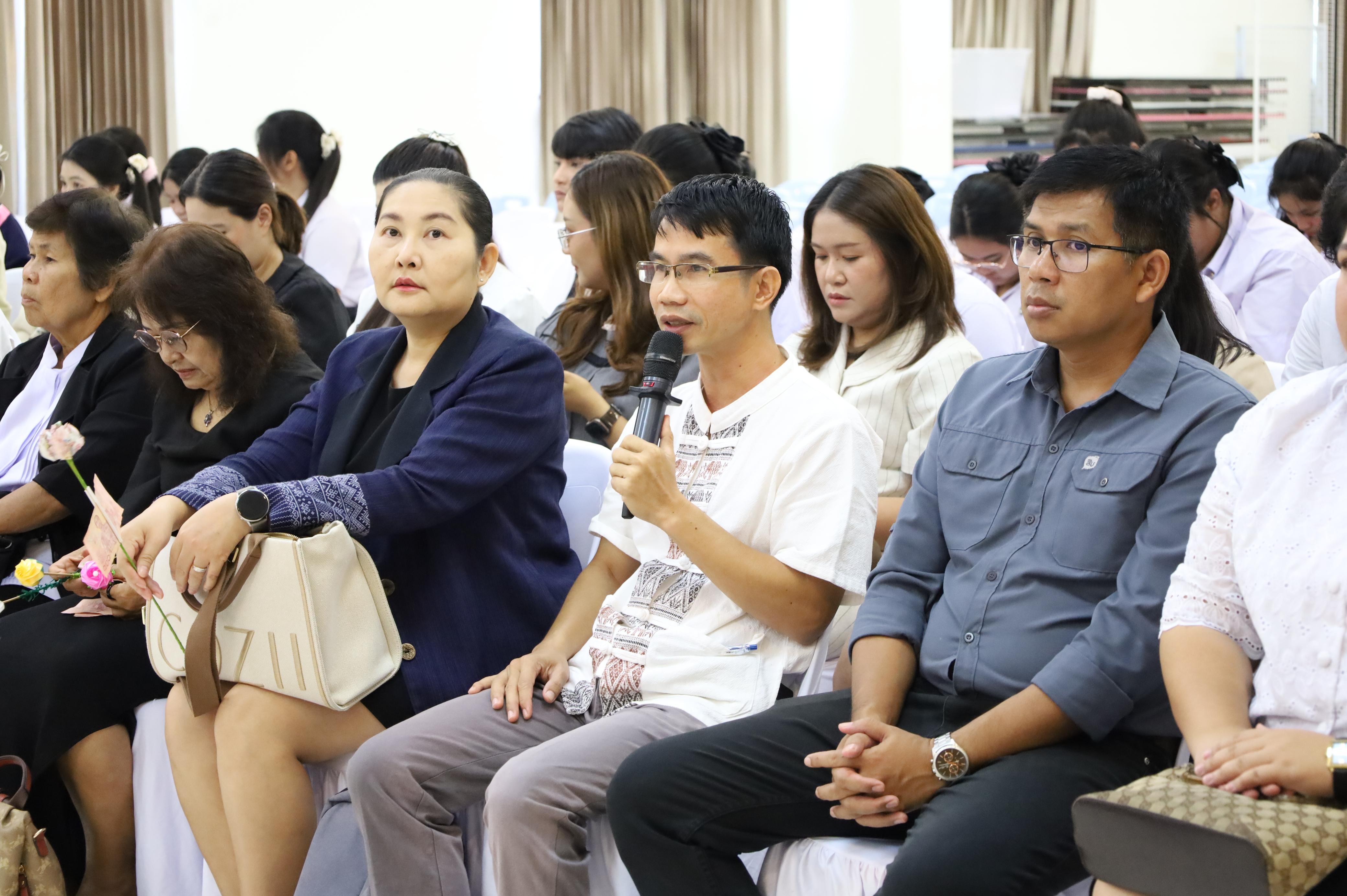 17. พิธีทอดผ้าป่าสามัคคี เพื่ออุทิศบุญกุศลให้แก่ผู้วายชนม์ ขอขอบคุณผู้บริหาร คณาจารย์ บุคลากร และผู้มีจิตศรัทธาทุกท่าน