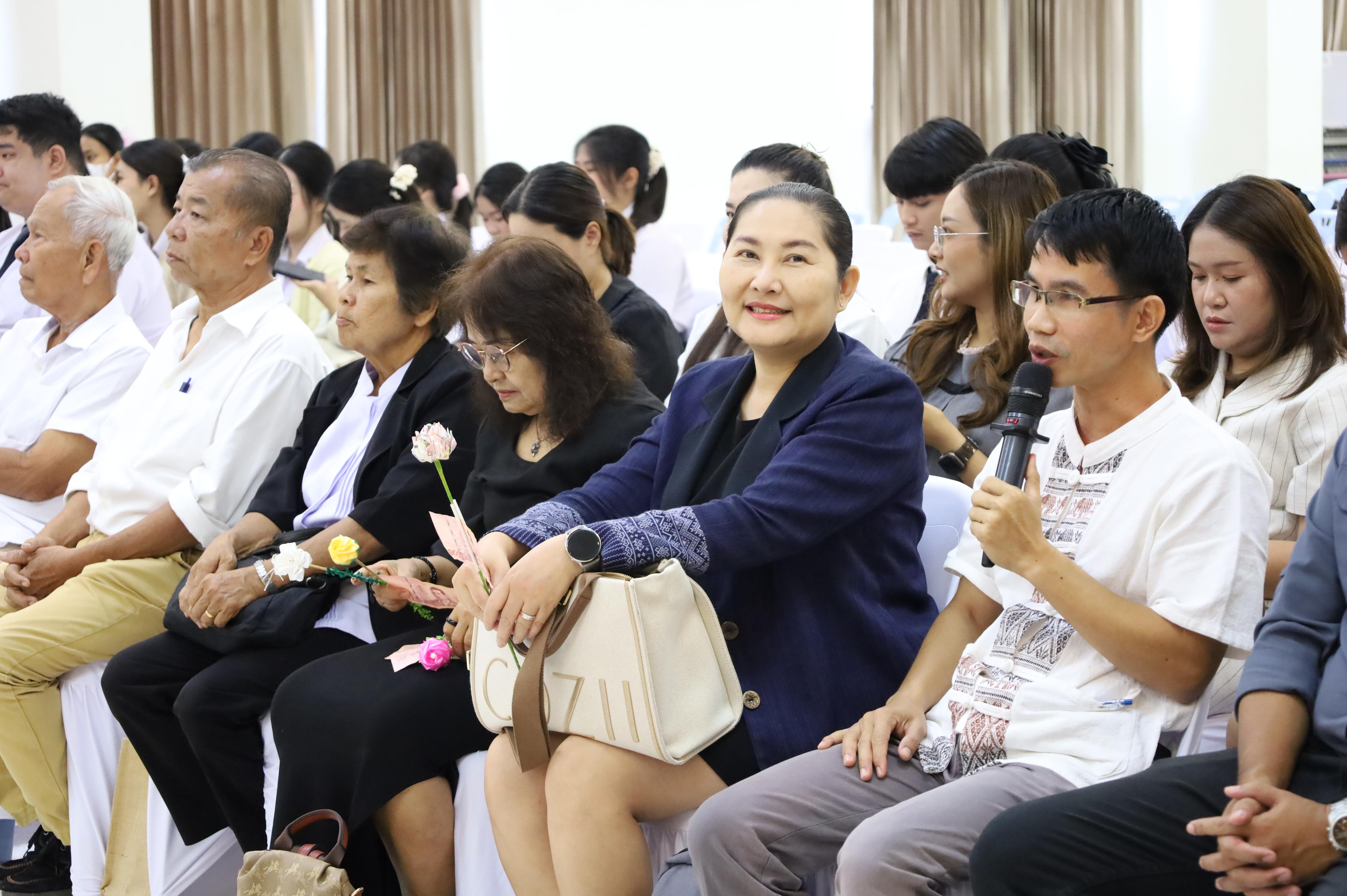 19. พิธีทอดผ้าป่าสามัคคี เพื่ออุทิศบุญกุศลให้แก่ผู้วายชนม์ ขอขอบคุณผู้บริหาร คณาจารย์ บุคลากร และผู้มีจิตศรัทธาทุกท่าน