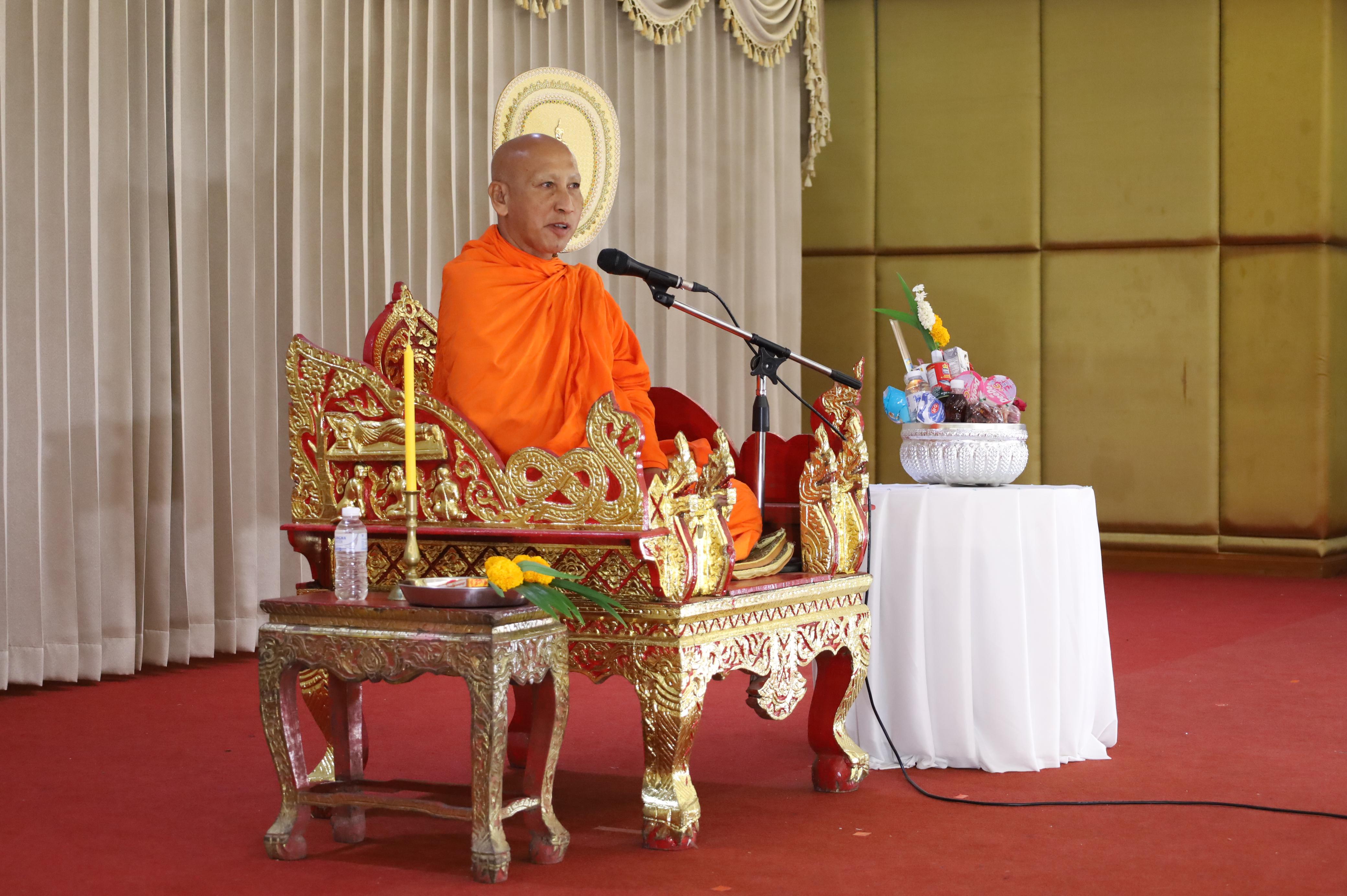 38. พิธีทอดผ้าป่าสามัคคี เพื่ออุทิศบุญกุศลให้แก่ผู้วายชนม์ ขอขอบคุณผู้บริหาร คณาจารย์ บุคลากร และผู้มีจิตศรัทธาทุกท่าน