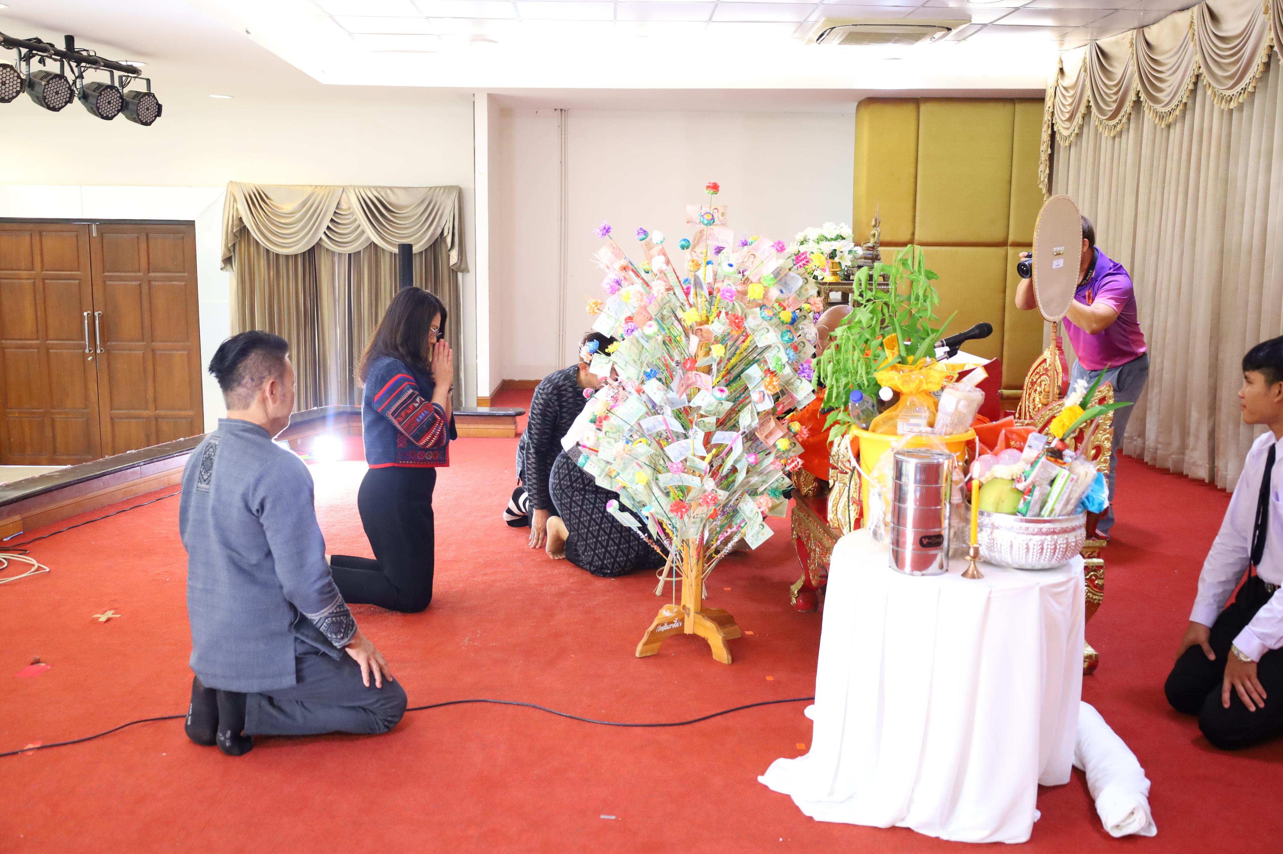 101. พิธีทอดผ้าป่าสามัคคี เพื่ออุทิศบุญกุศลให้แก่ผู้วายชนม์ ขอขอบคุณผู้บริหาร คณาจารย์ บุคลากร และผู้มีจิตศรัทธาทุกท่าน